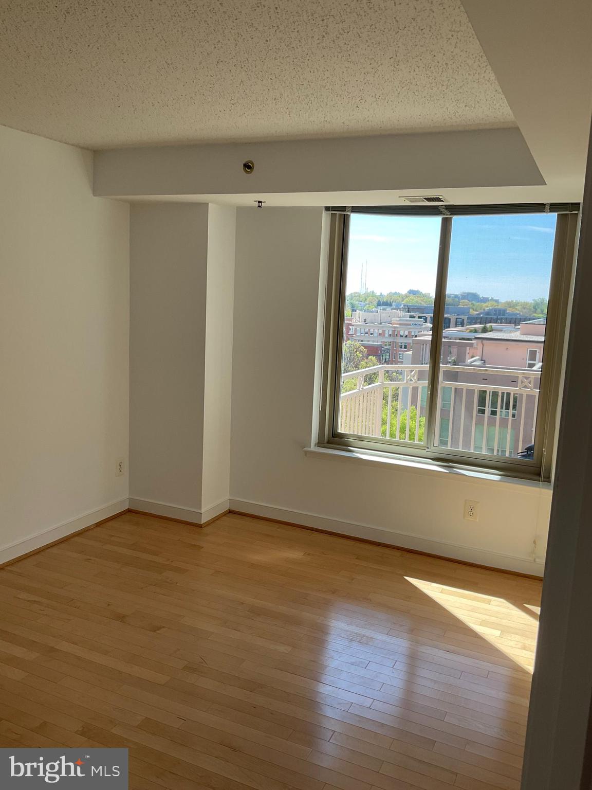 THE CHASE AT BETHESDA - Residential
