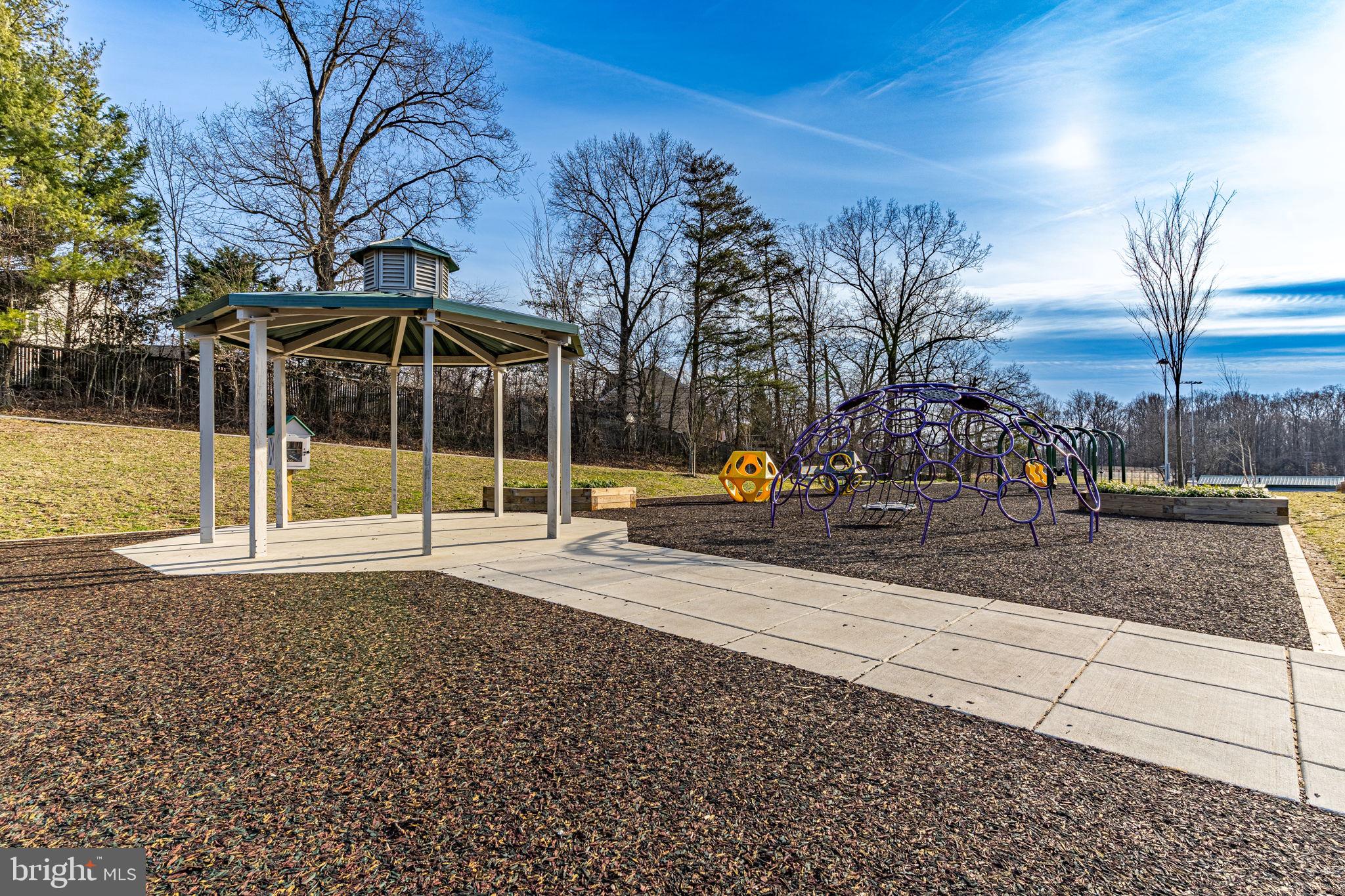 PINEY ORCHARD - Residential