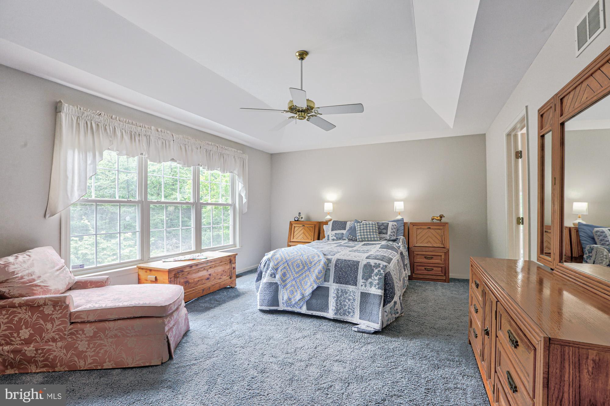 FALCONS LAIR - Residential