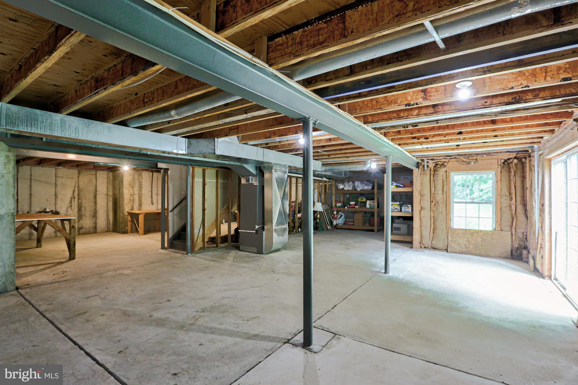 FALCONS LAIR - Residential