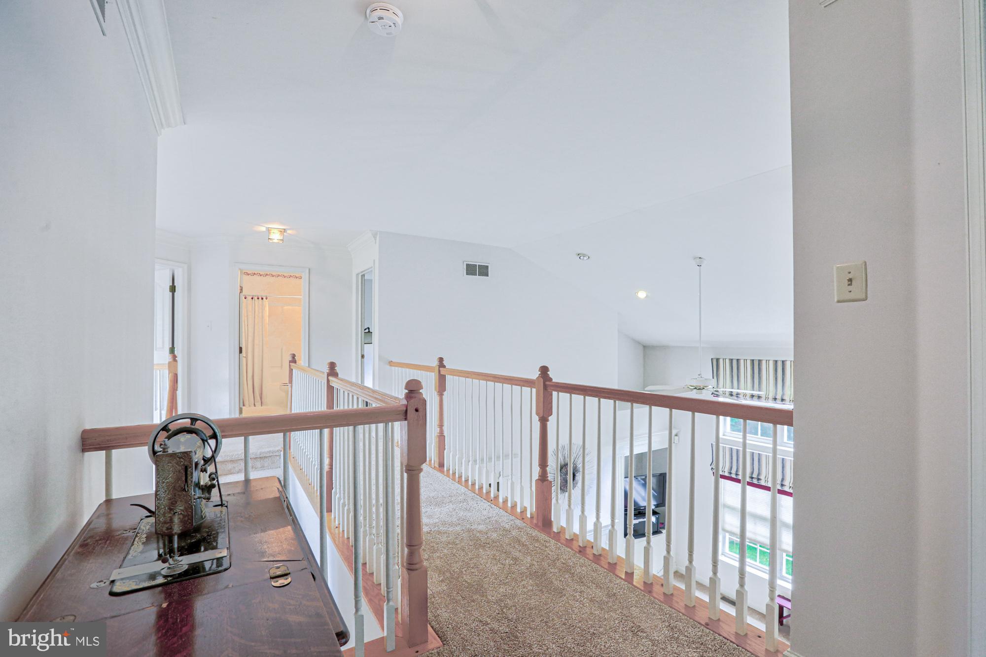 FALCONS LAIR - Residential