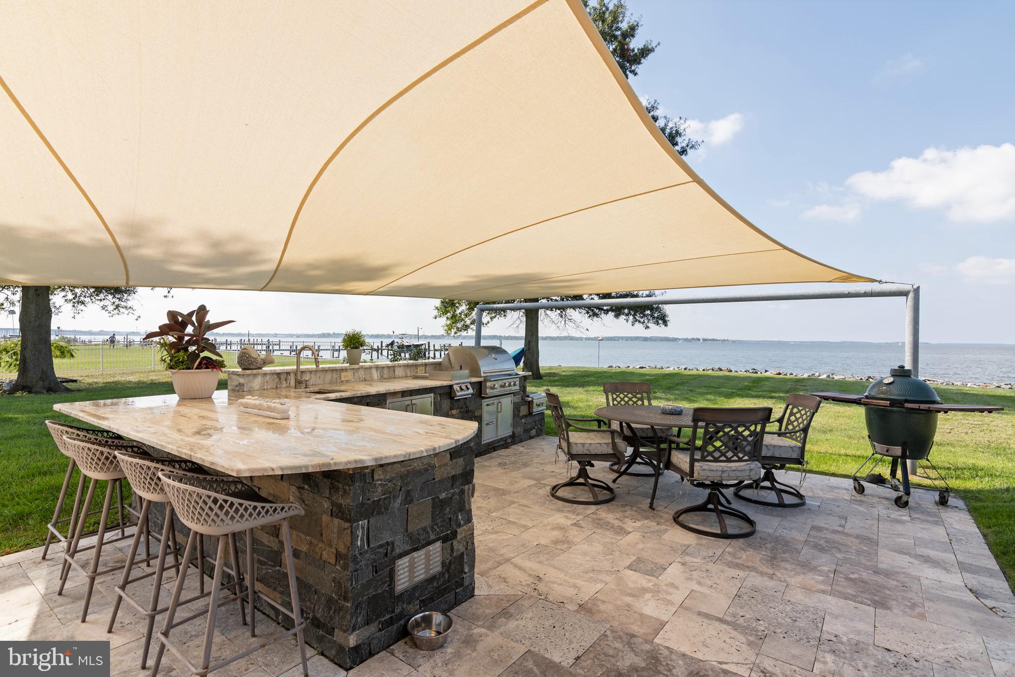 FERRY POINT - Residential