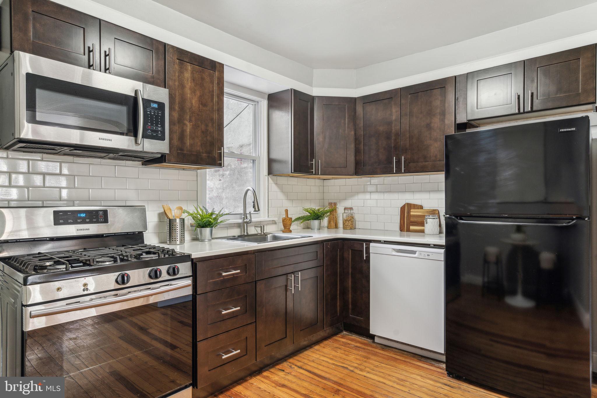 PASSYUNK SQUARE - Residential