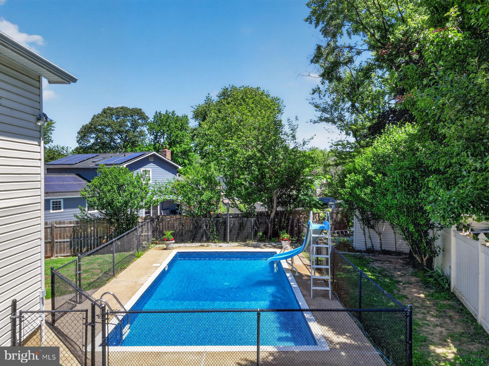 SPRIGGS COVE - Residential