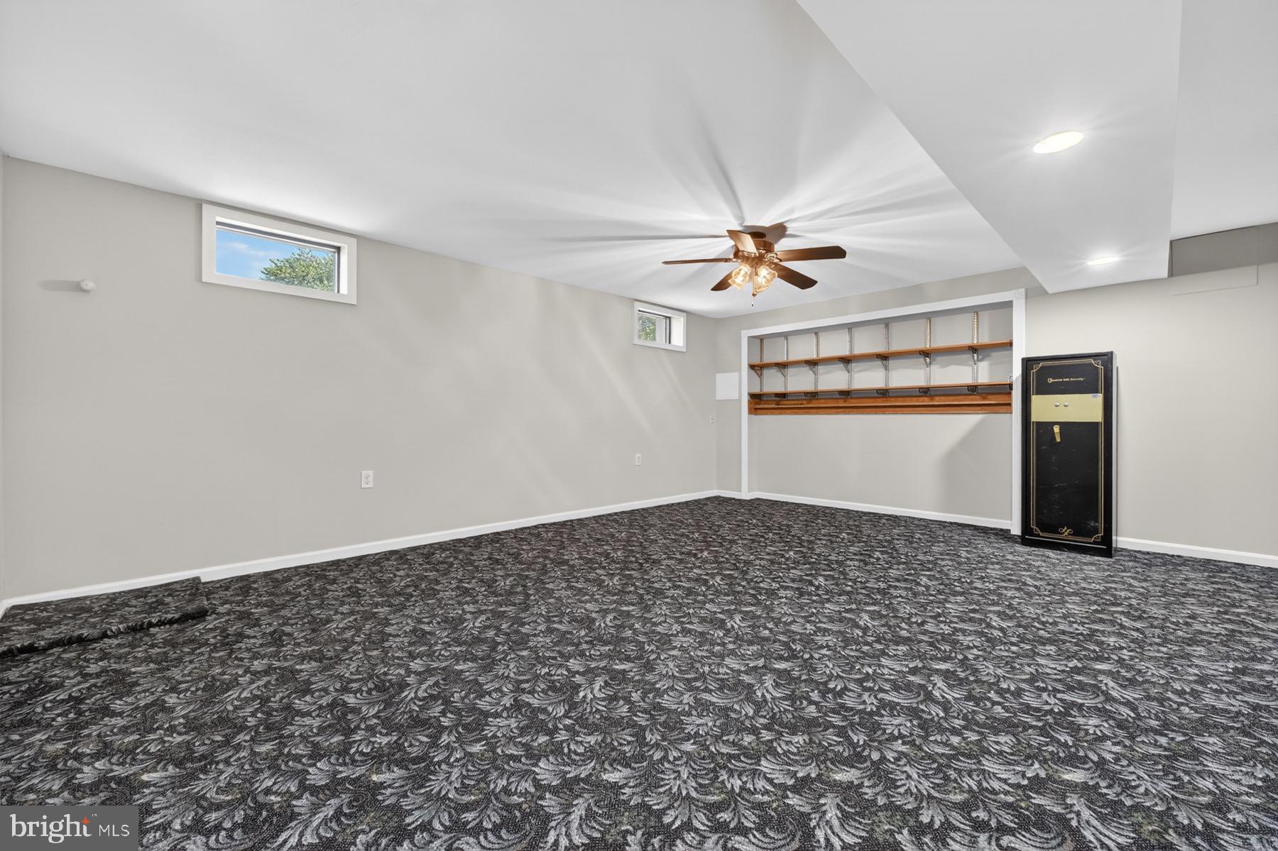 SPRIGGS COVE - Residential