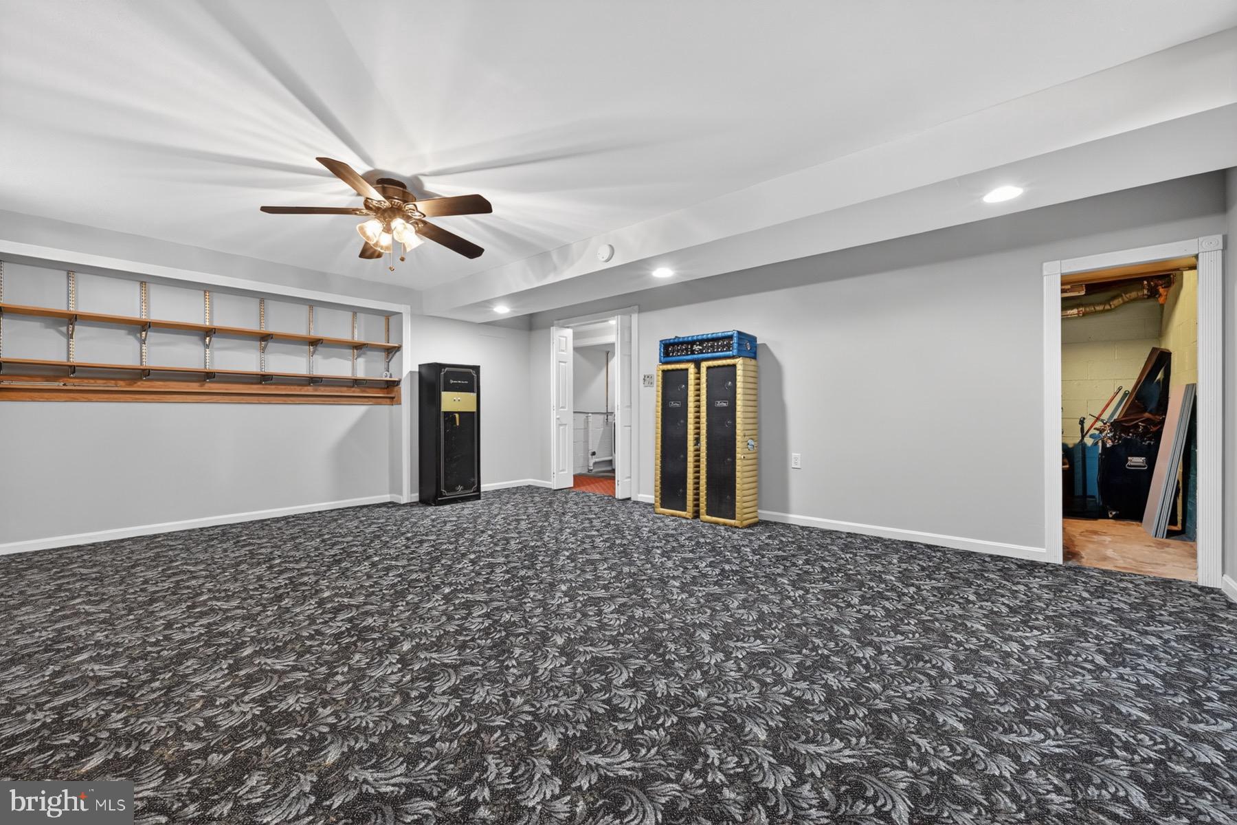 SPRIGGS COVE - Residential