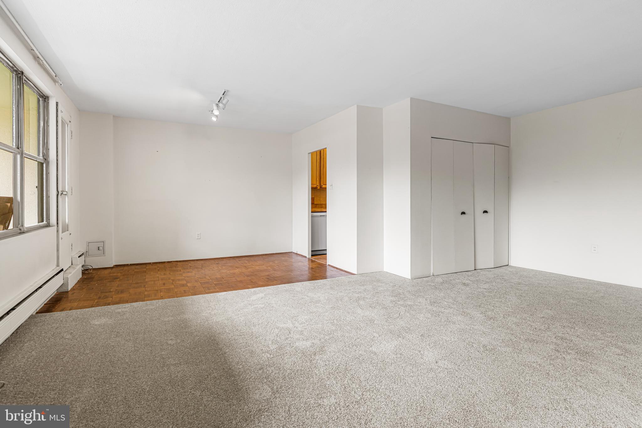 ELKINS PARK HOUSE - Residential