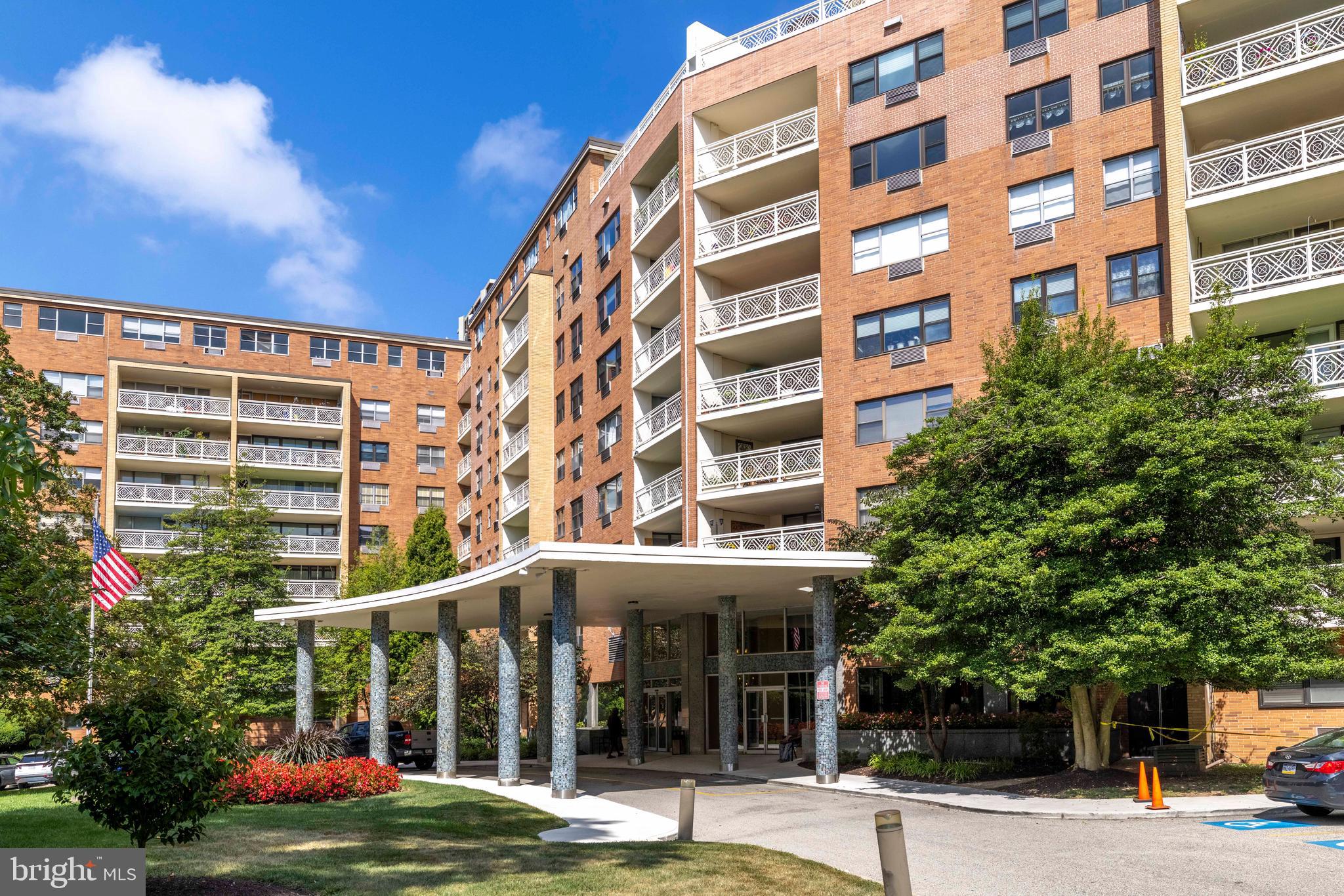 ELKINS PARK HOUSE - Residential