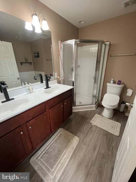 BROOKLAND MANOR - Residential Lease