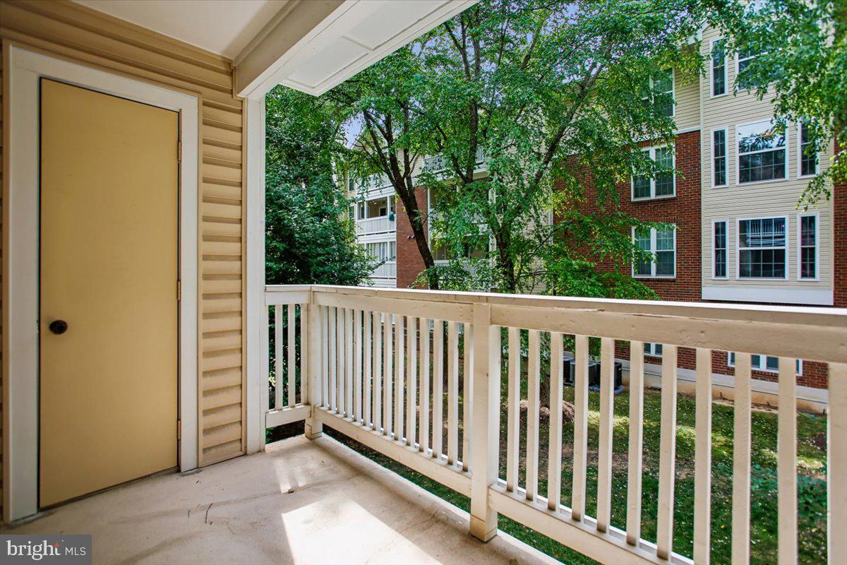 FOUNTAINS AT MCLEAN - Residential