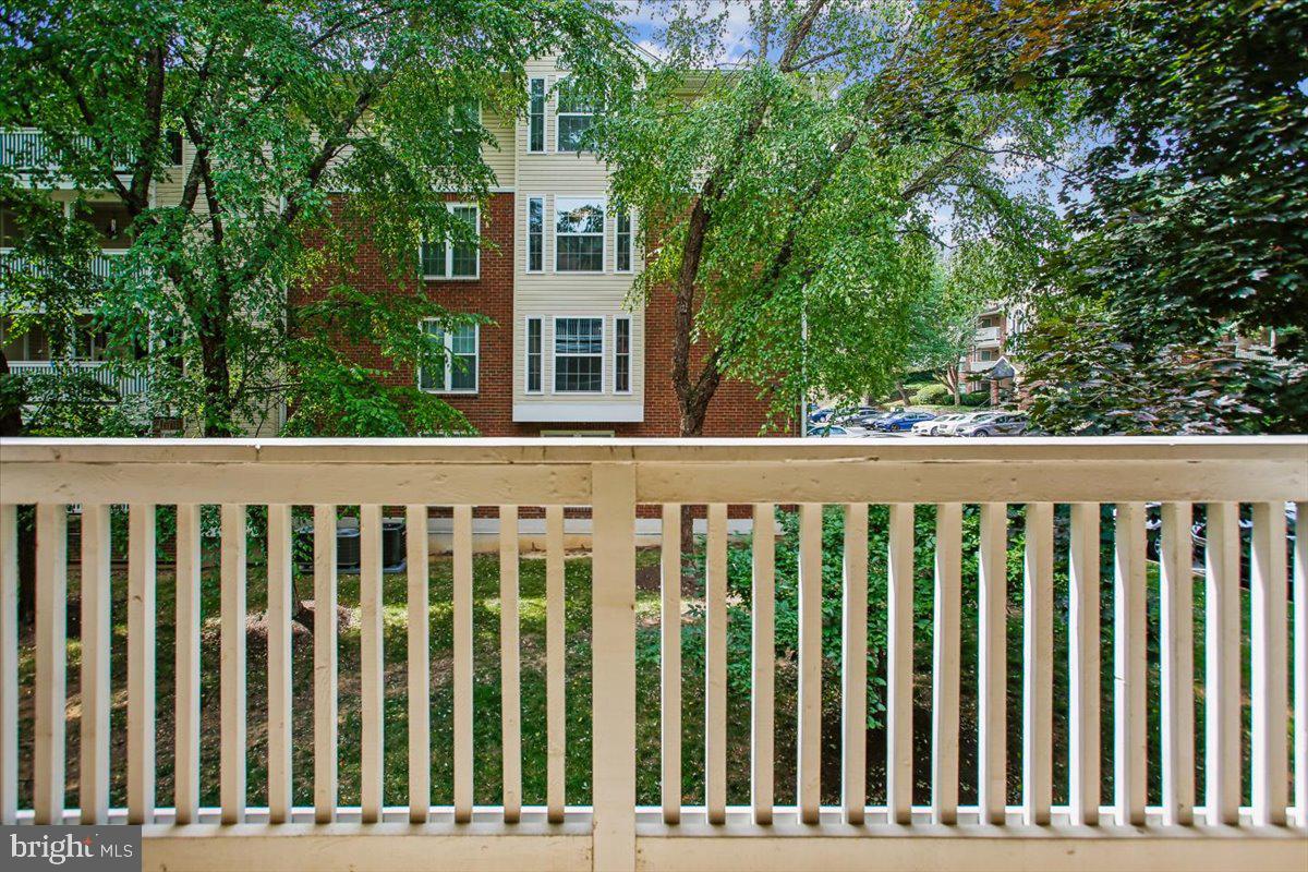 FOUNTAINS AT MCLEAN - Residential