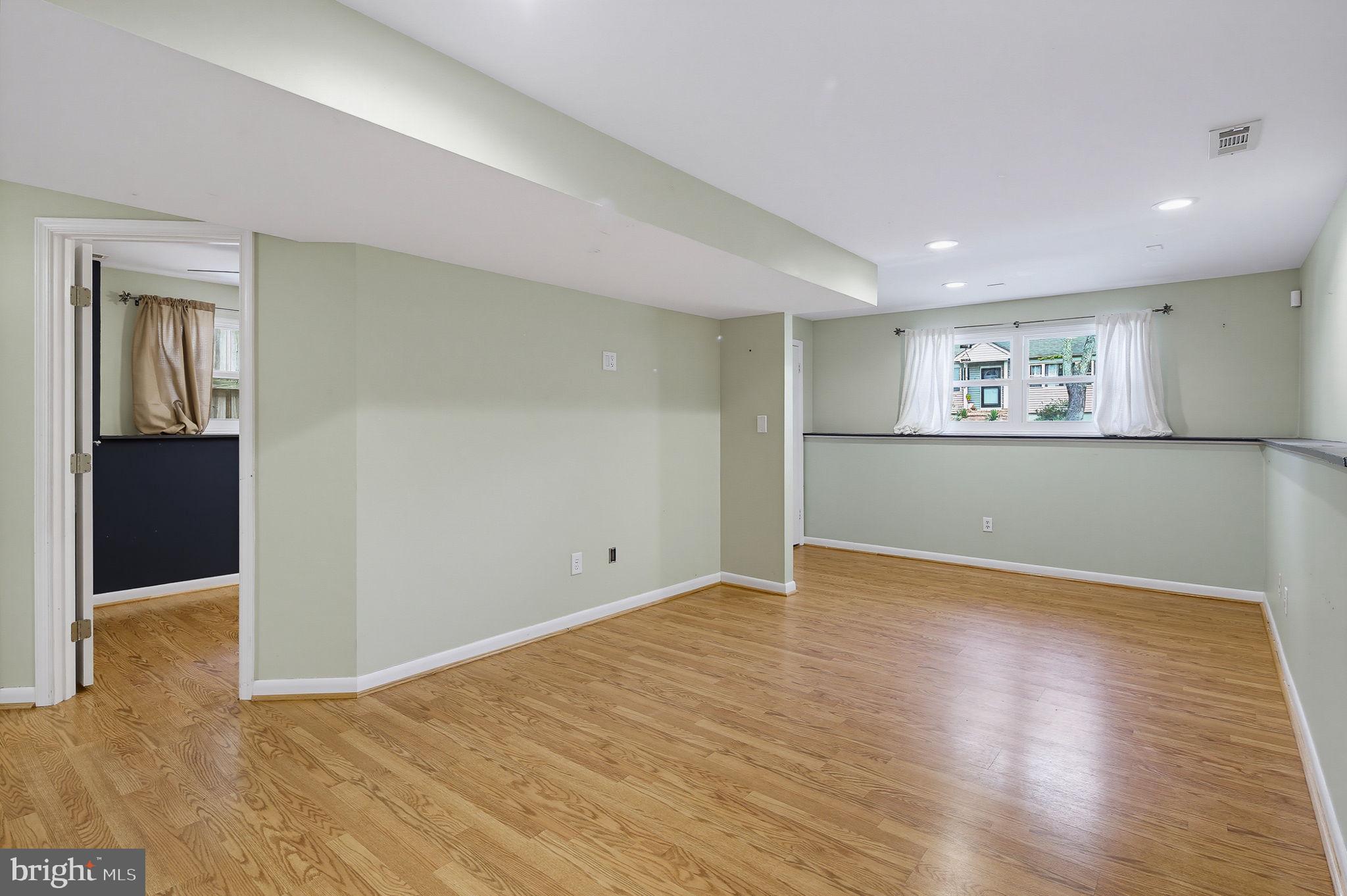 CARROLLTON MANOR - Residential