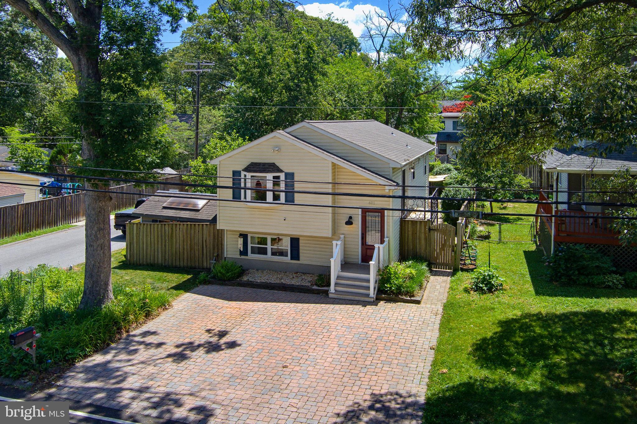 CARROLLTON MANOR - Residential
