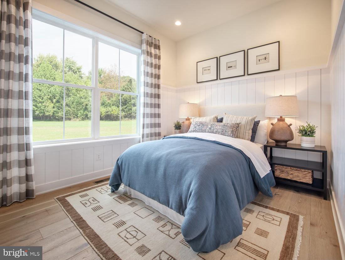 REGENCY AT WATERSIDE - Residential