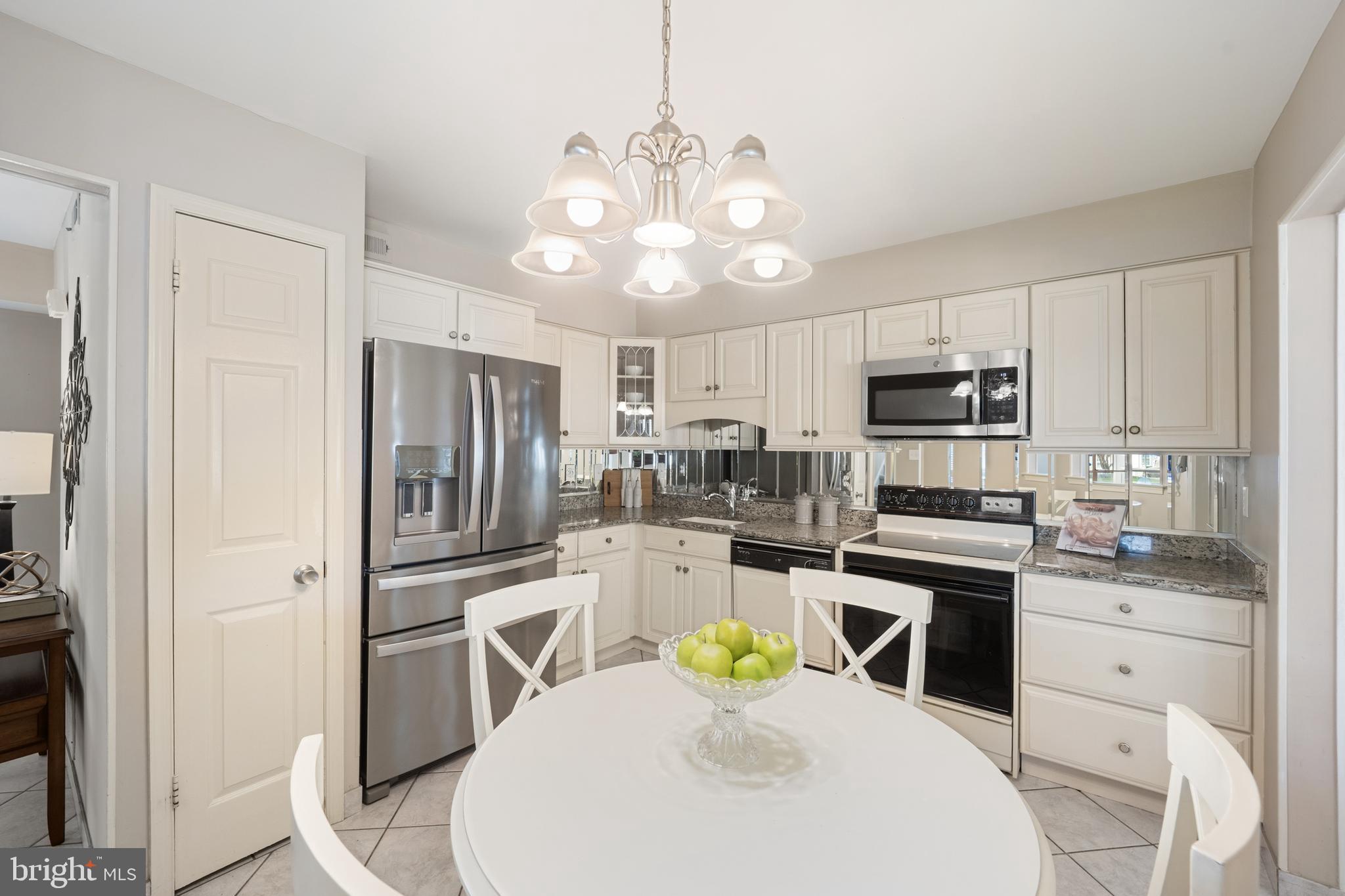 HUNTINGDON BROOK - Residential