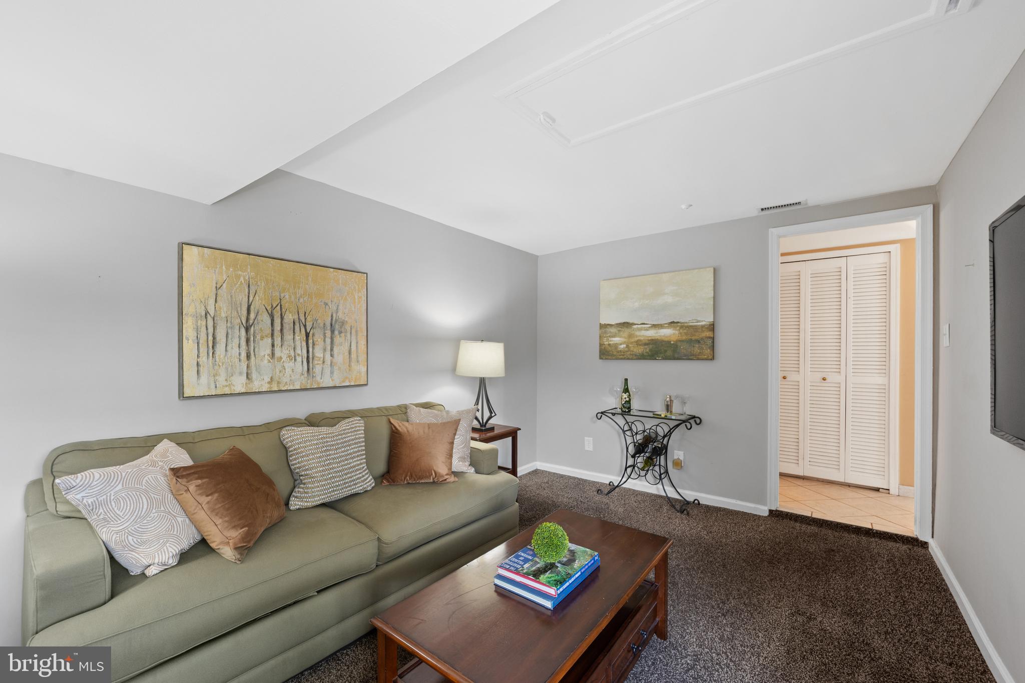HUNTINGDON BROOK - Residential