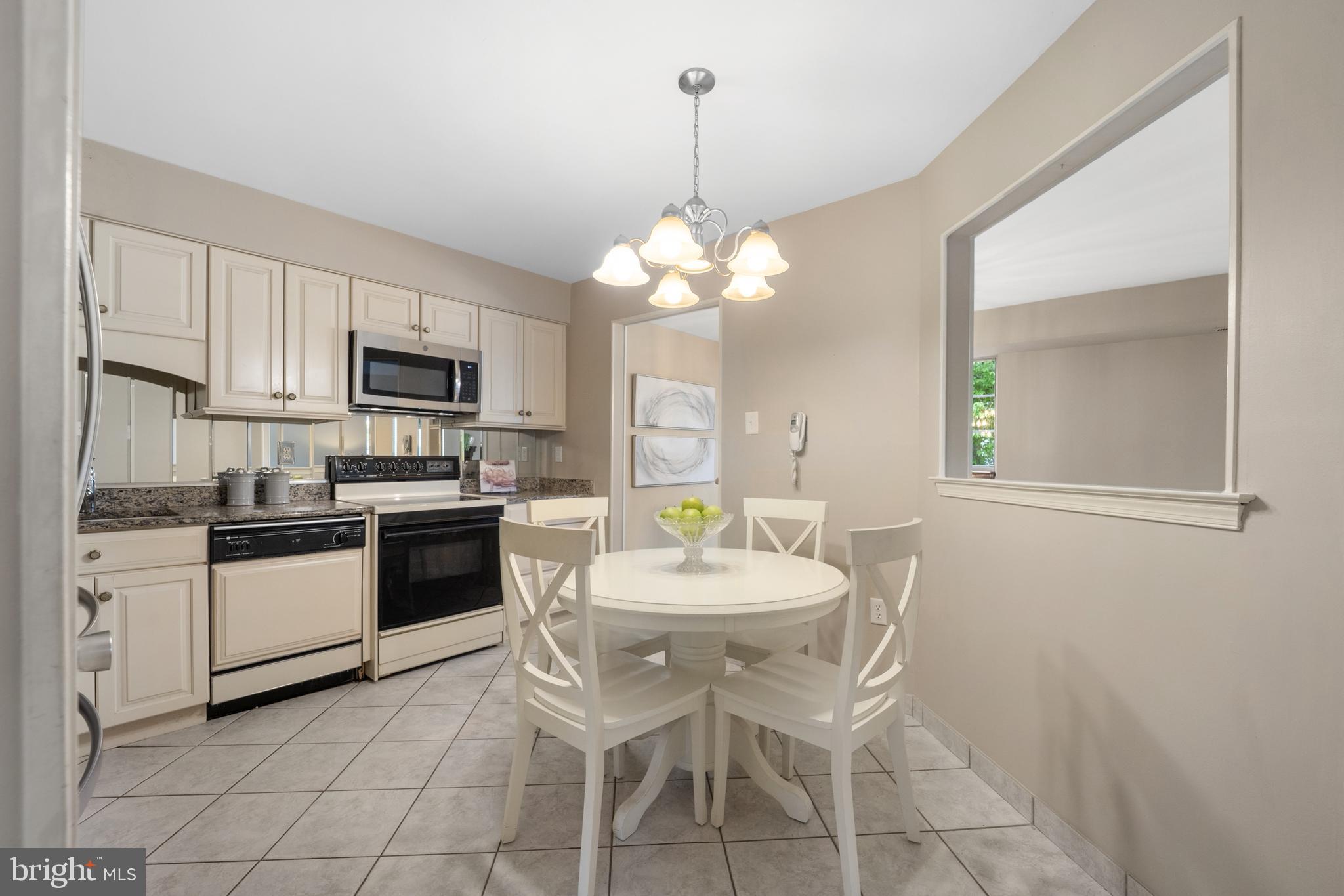 HUNTINGDON BROOK - Residential