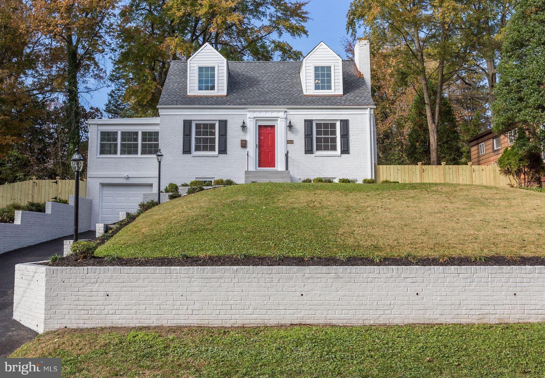 COMPLETE REHAB,ALL NEW! Beautifully restored 4BR/2.5BA Cape Cod. New Roof, windows, floors, walls, appliances,and more! Kitchen w/new SS appliances & granite counter tops, breakfast & light-filled FR. Beautiful hardwood floors, new insulated windows;FP, crown molding, recessed lights, Dutch door to basement,wet bar,built-ins, good storage. Expansive flat, fenced-in backyard with deck. METRO,Golf