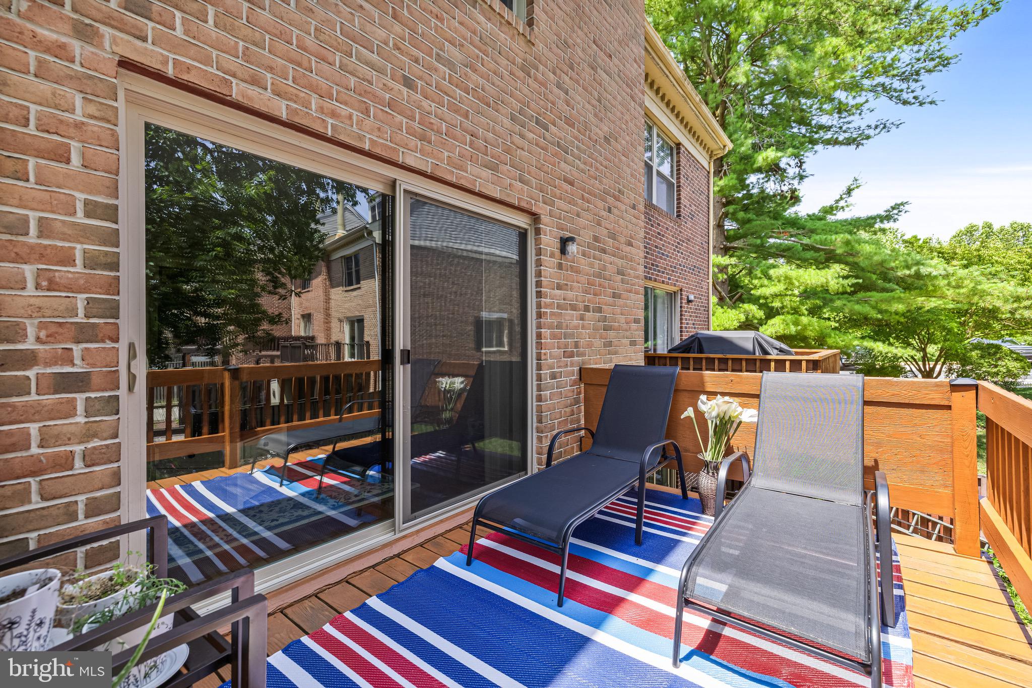 LOVETON FARMS - Residential