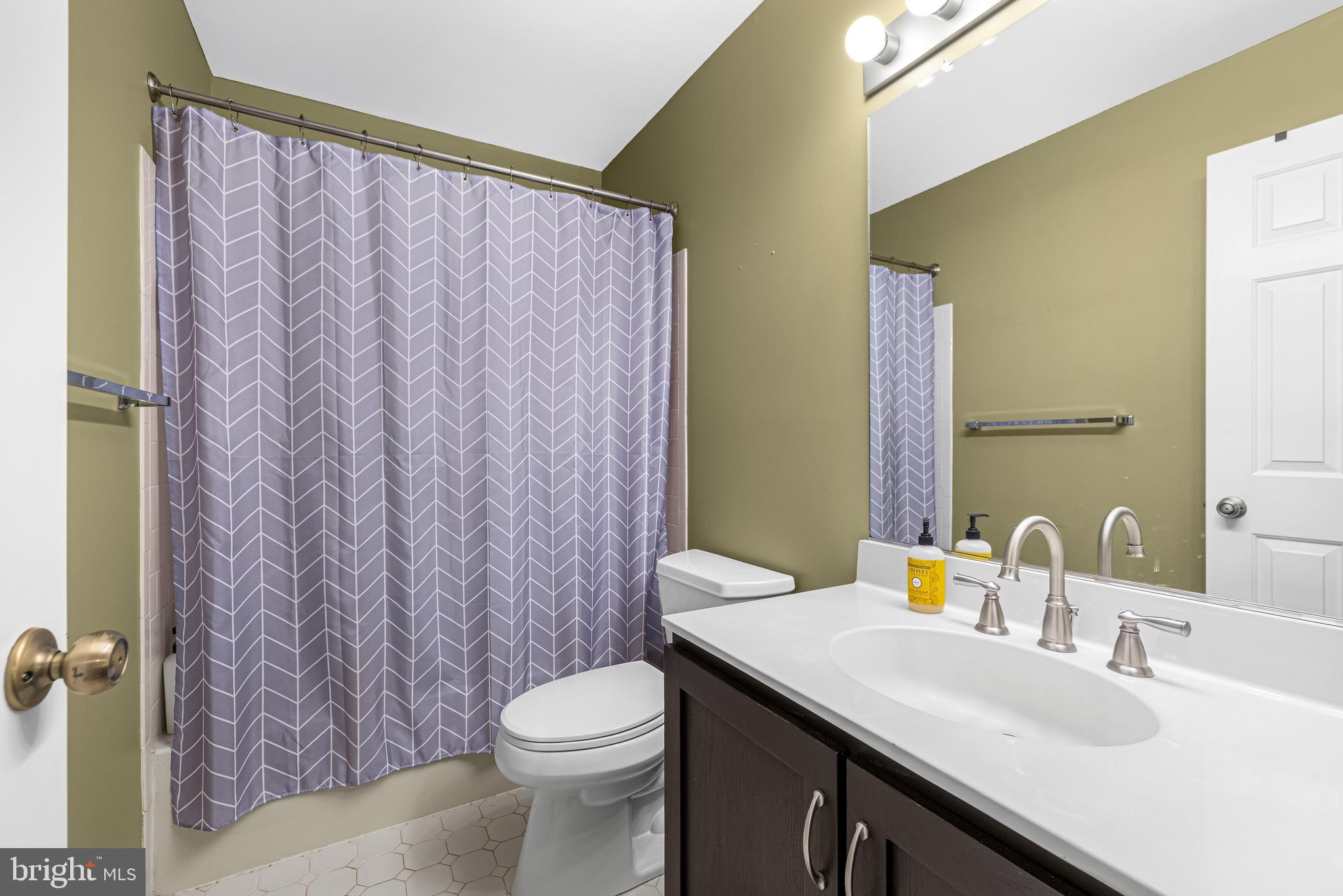 LOVETON FARMS - Residential