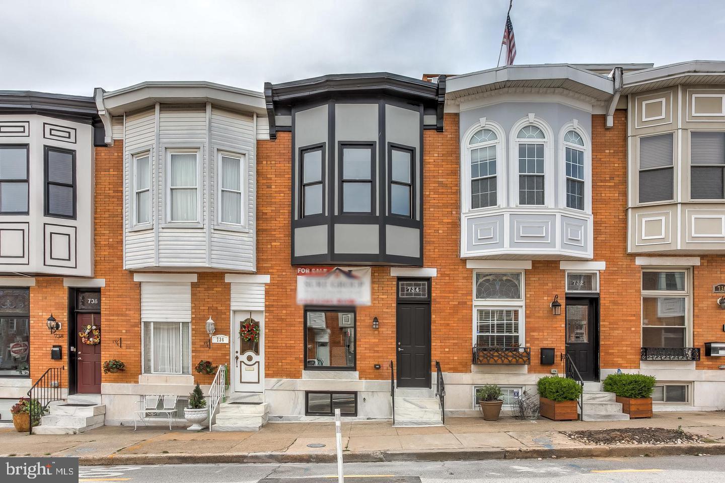 13+ FT WIDE CHAP RENOVATION IN THE HEART OF CANTON. GLISTENING HARDWOODS CASCADE THROUGHOUT. ENJOY CUSTOM CABINETRY, UPGRADED TRIM AND PAINT PACKAGE, IMPORTED TILE, QUARTZ COUNTERTOPS, UNDER CABINET LIGHTING, SS APPLIANCES IN DESIGNER CHEF'S KITCHEN WITH OVERSIZED WATERFALL ISLAND. TONS OF NATURAL LIGHT. FINISHED LOWER LEVEL WITH EGRESS AND WALK OUT. HIGH CEILINGS. TONS OF STORAGE. WALK-IN SHOWERS. WALK-IN CLOSETS. SPACIOUS 4 BEDROOMS WITH 3 FULL BATHROOMS. EXPANSIVE ROOF DECK FOR ENTERTAINING WITH STUNNING WATER AND CITY VIEWS. OVERSIZED OFF-STREET PARKING PAD. CLOSE PROXIMITY TO LOCAL DINING, RETAIL SHOPPING, PATTERSON PARK, AND ALL MAJOR HIGHWAYS.