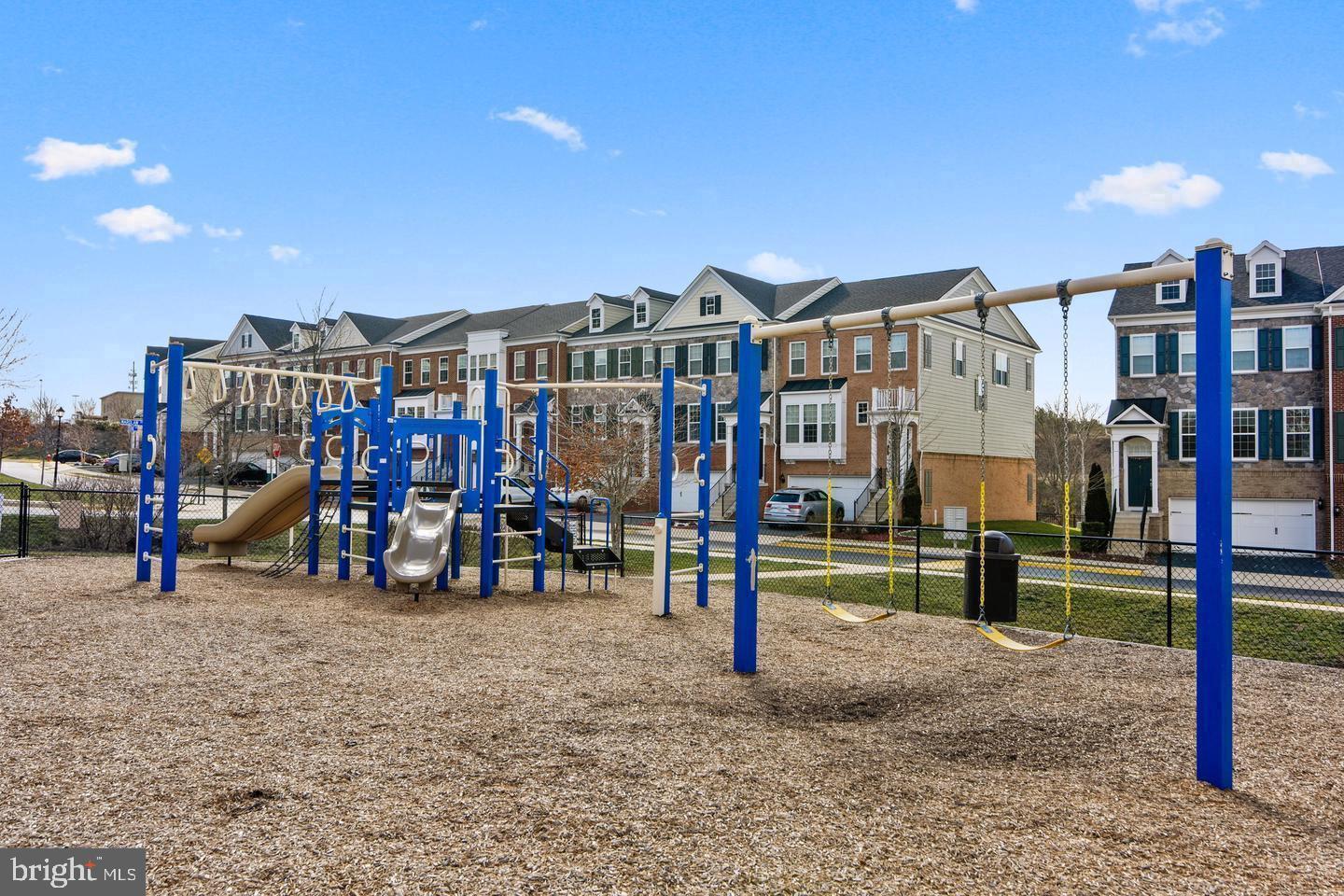 GOOSE CREEK VILLAGE - Residential Lease