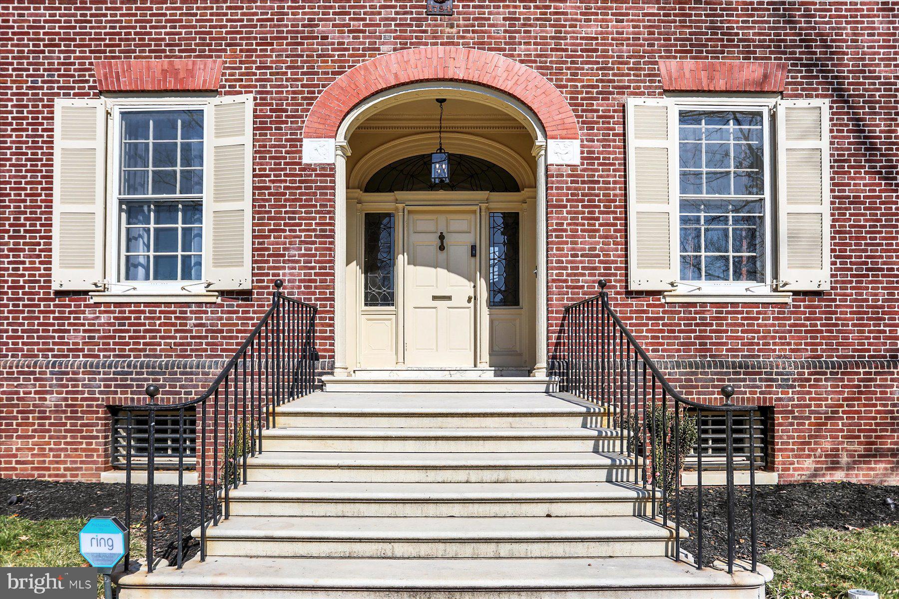 ROLAND PARK - Residential