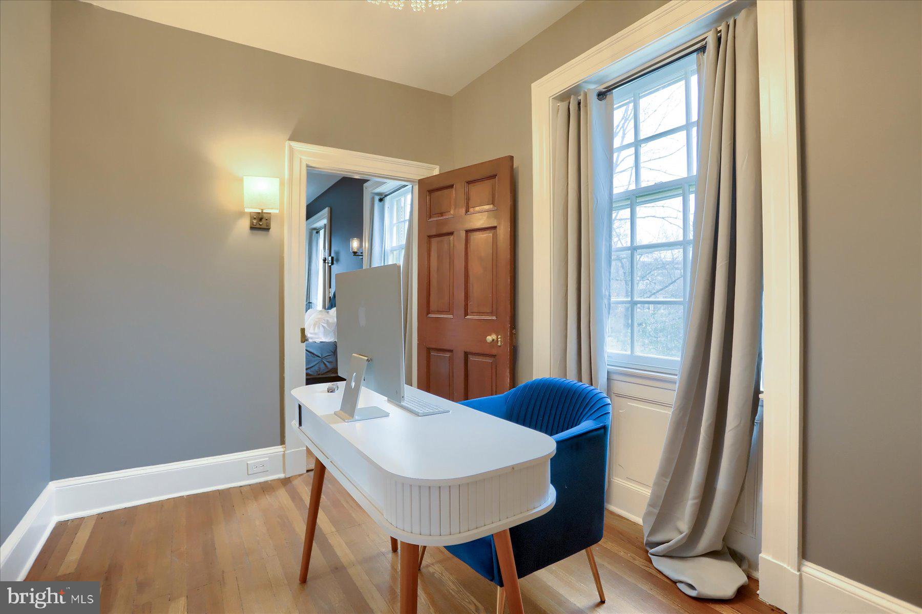 ROLAND PARK - Residential