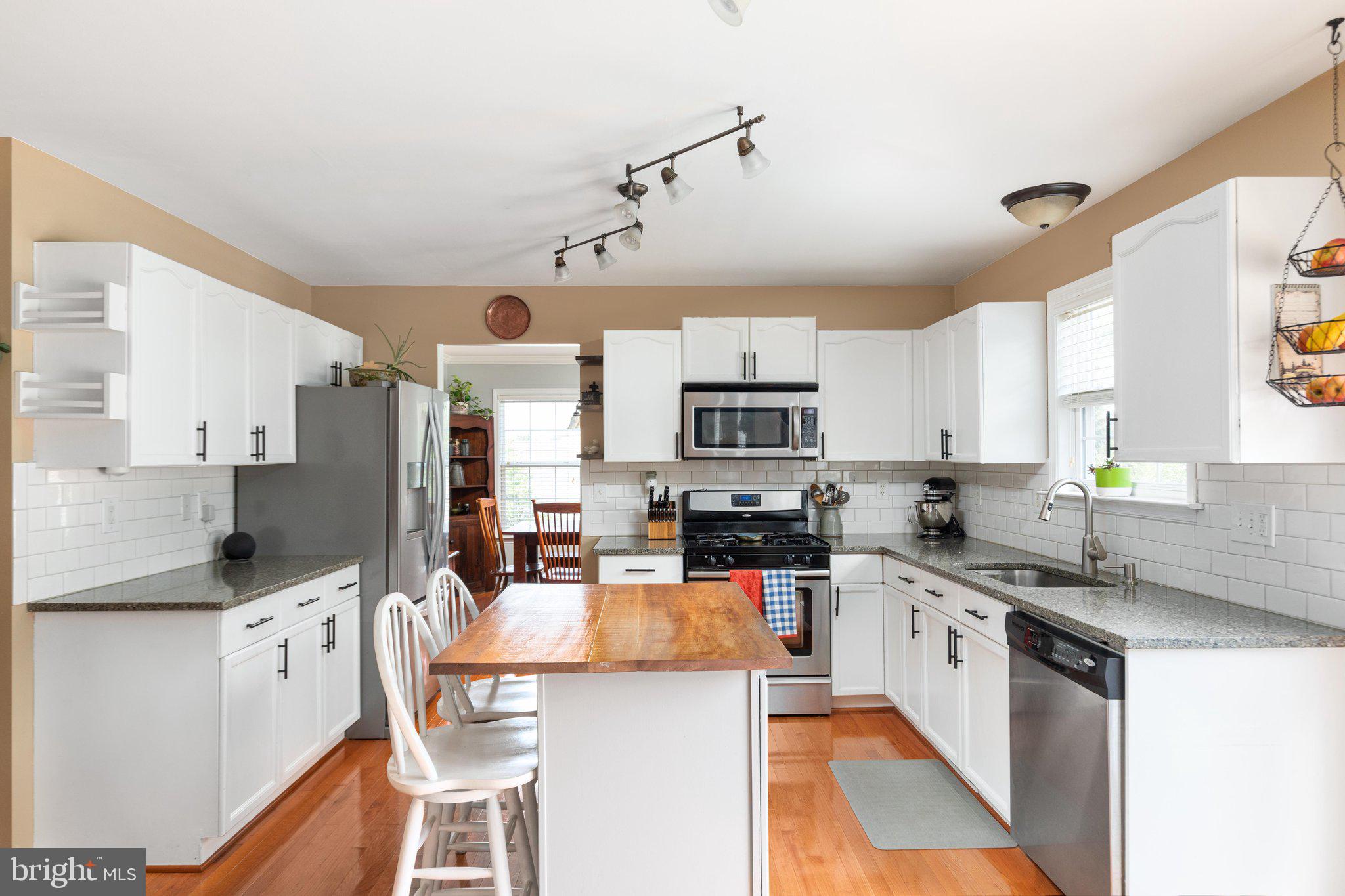CRYSTAL HILL - Residential