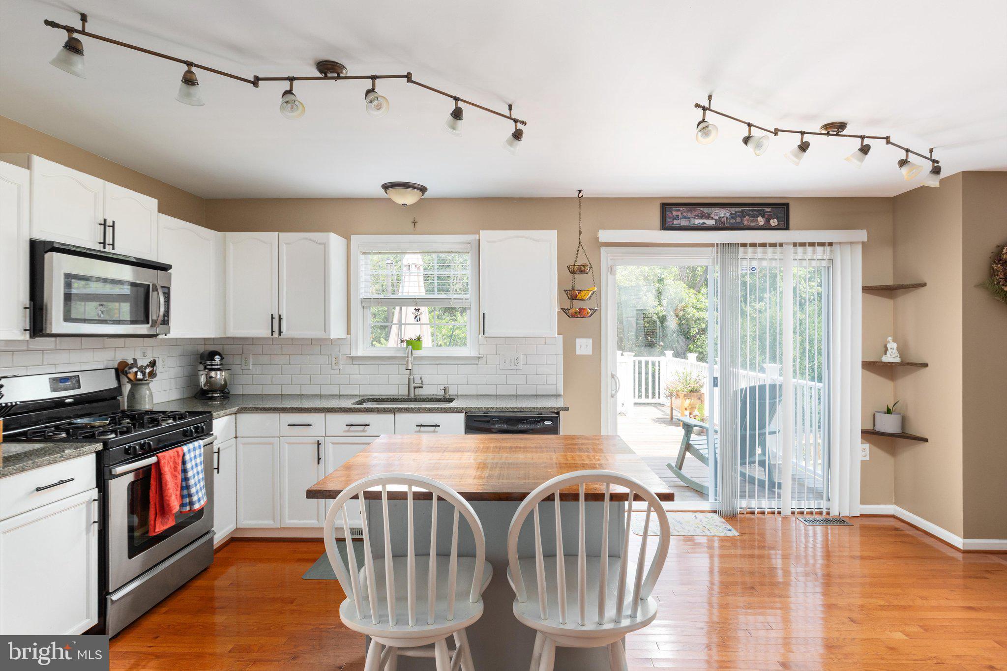 CRYSTAL HILL - Residential