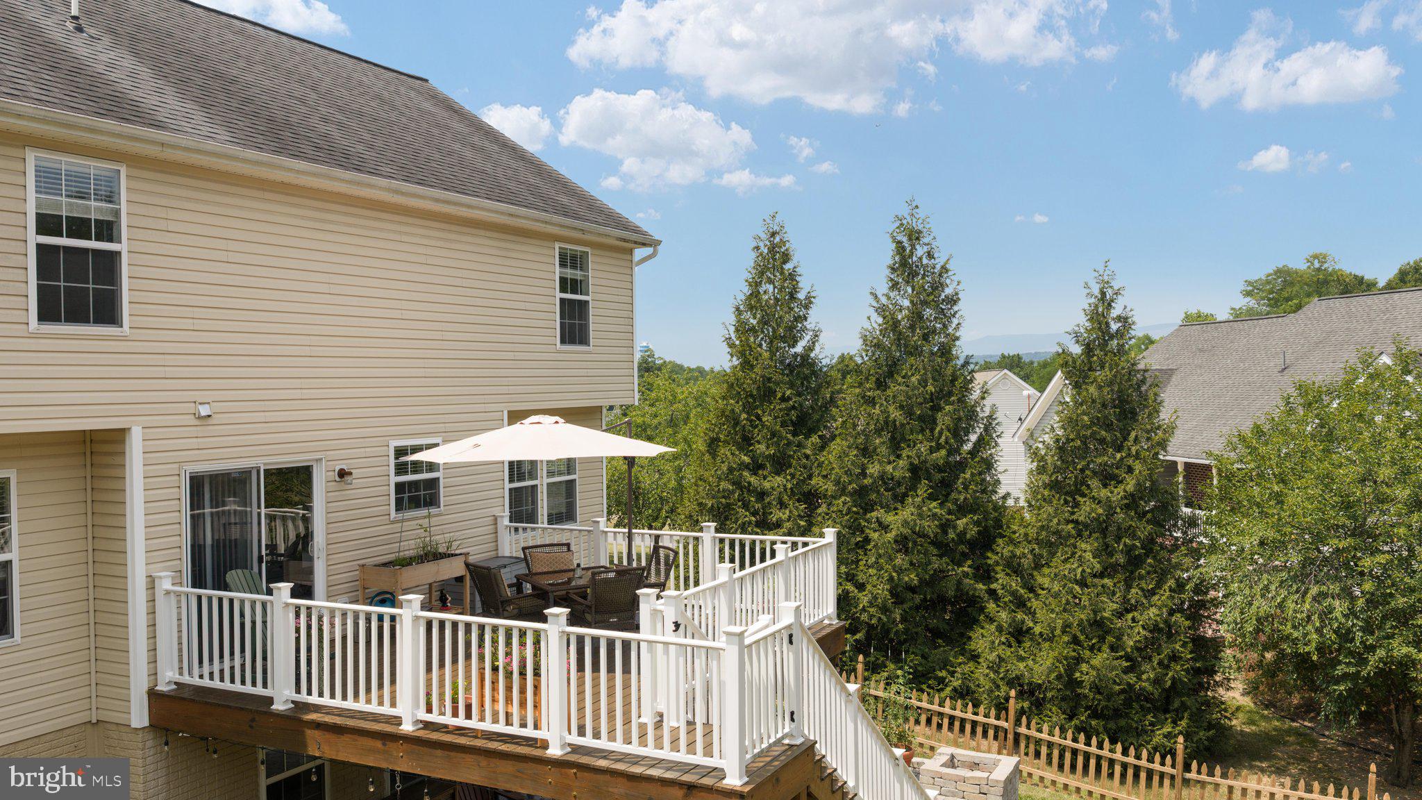 CRYSTAL HILL - Residential