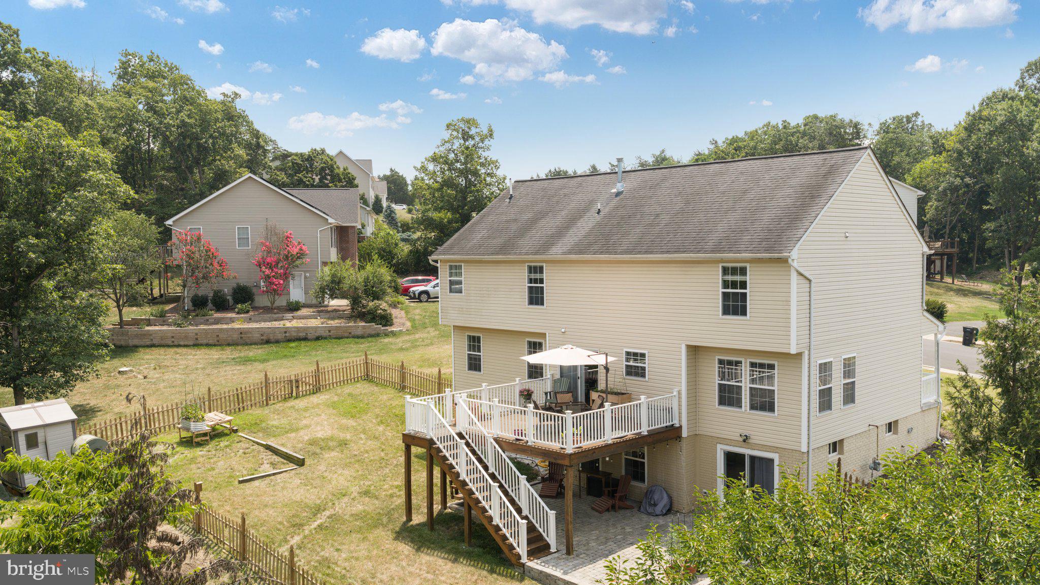 CRYSTAL HILL - Residential