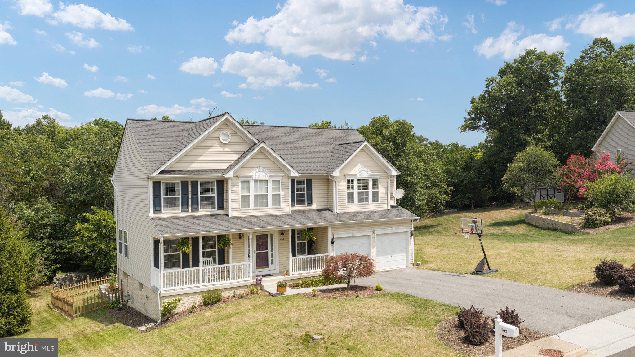 CRYSTAL HILL - Residential