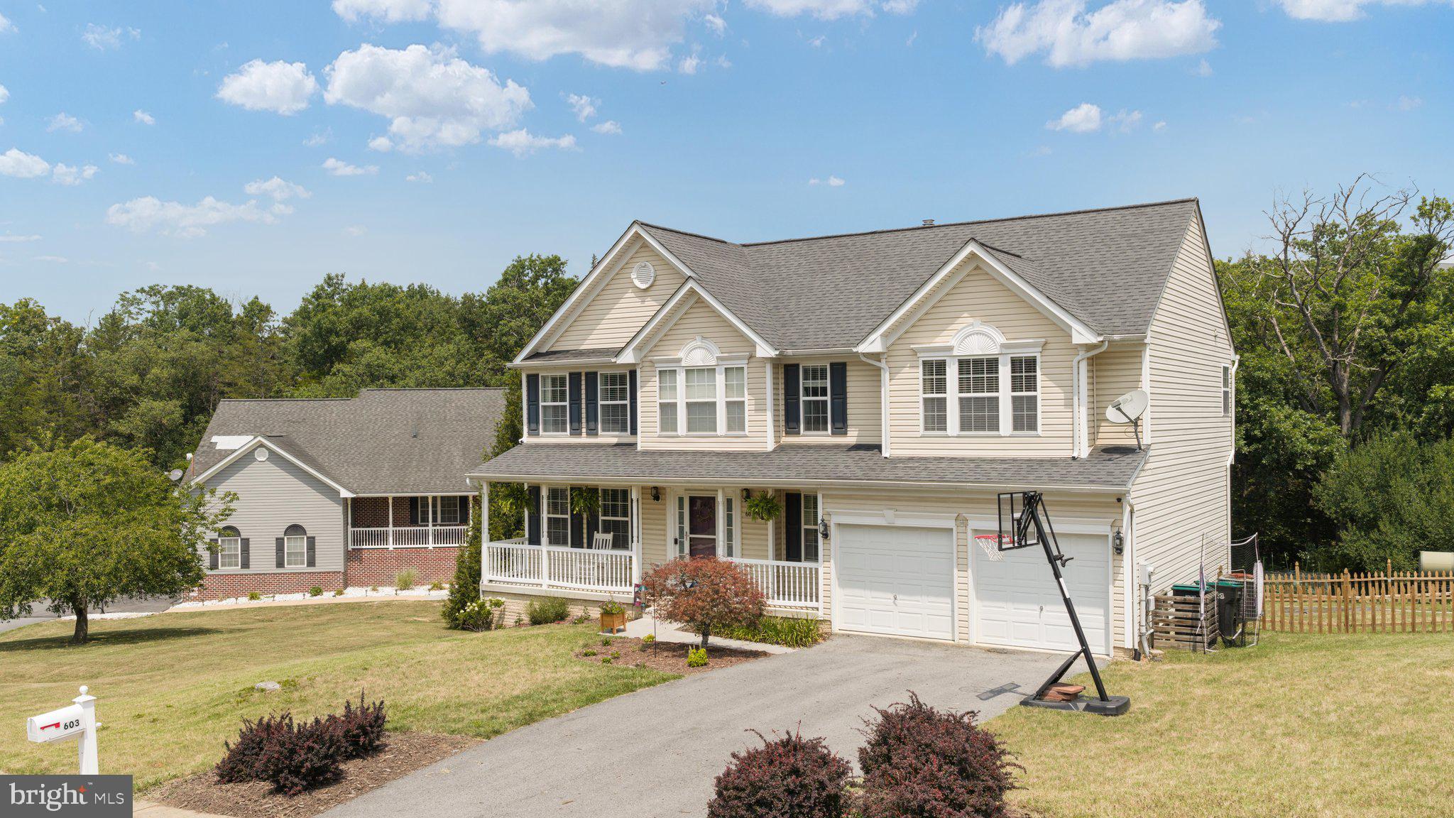 CRYSTAL HILL - Residential