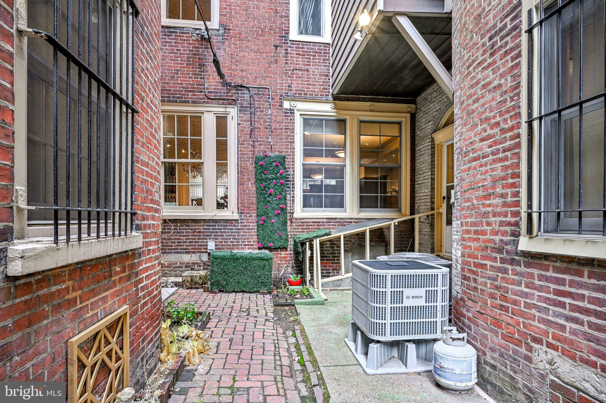 RITTENHOUSE SQUARE - Residential