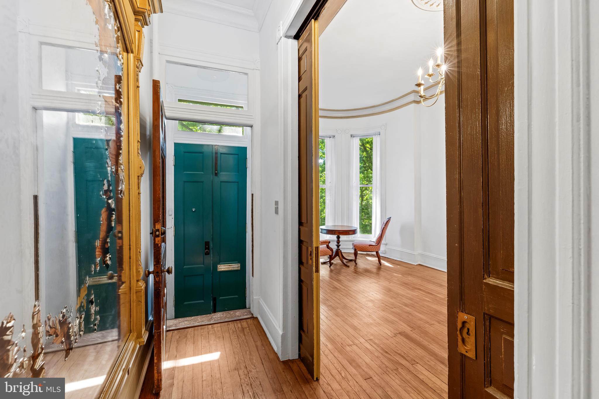 RESERVOIR HILL - Residential