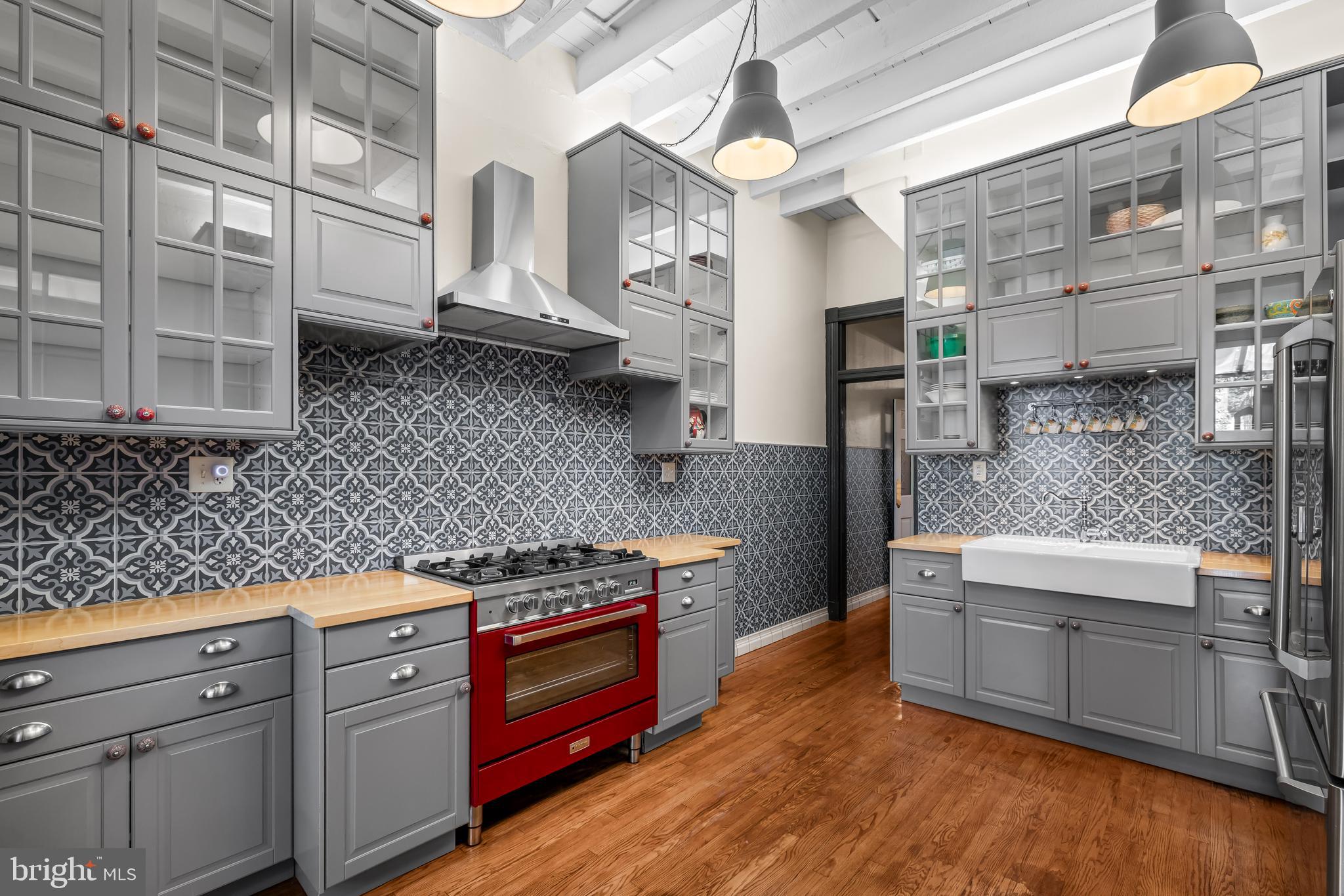 RESERVOIR HILL - Residential