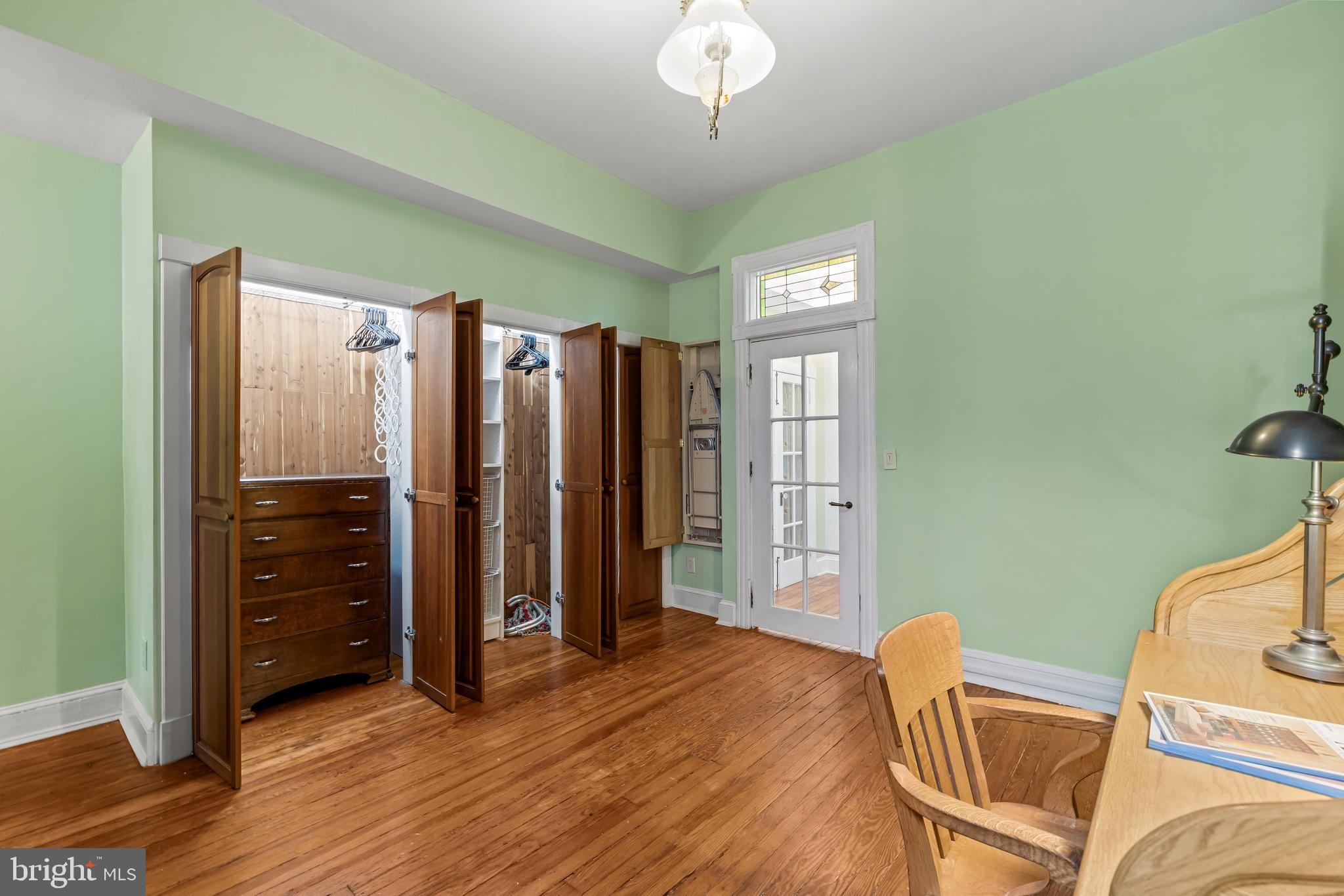 RESERVOIR HILL - Residential