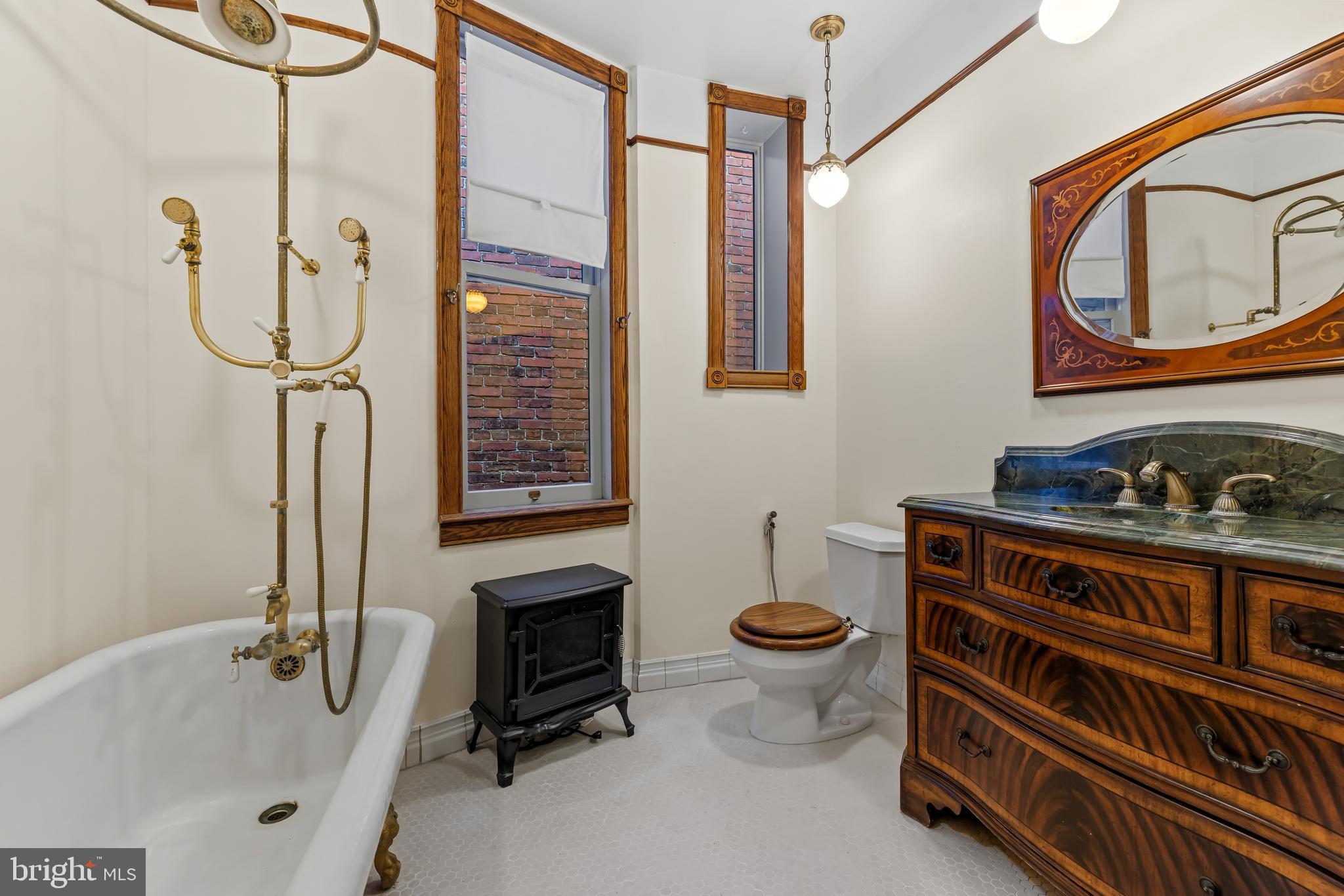 RESERVOIR HILL - Residential