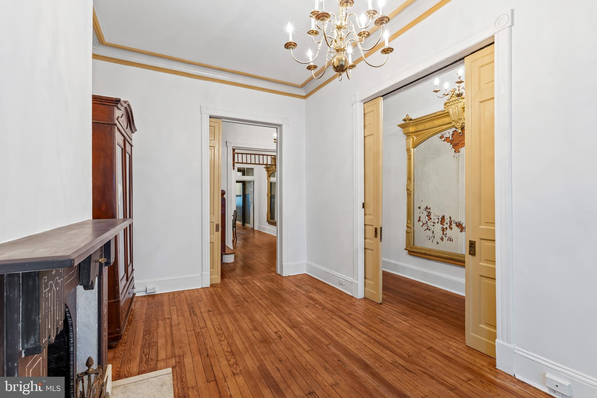 RESERVOIR HILL - Residential