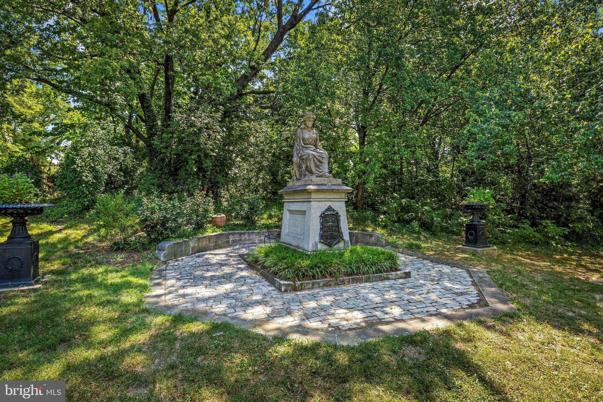 RESERVOIR HILL - Residential