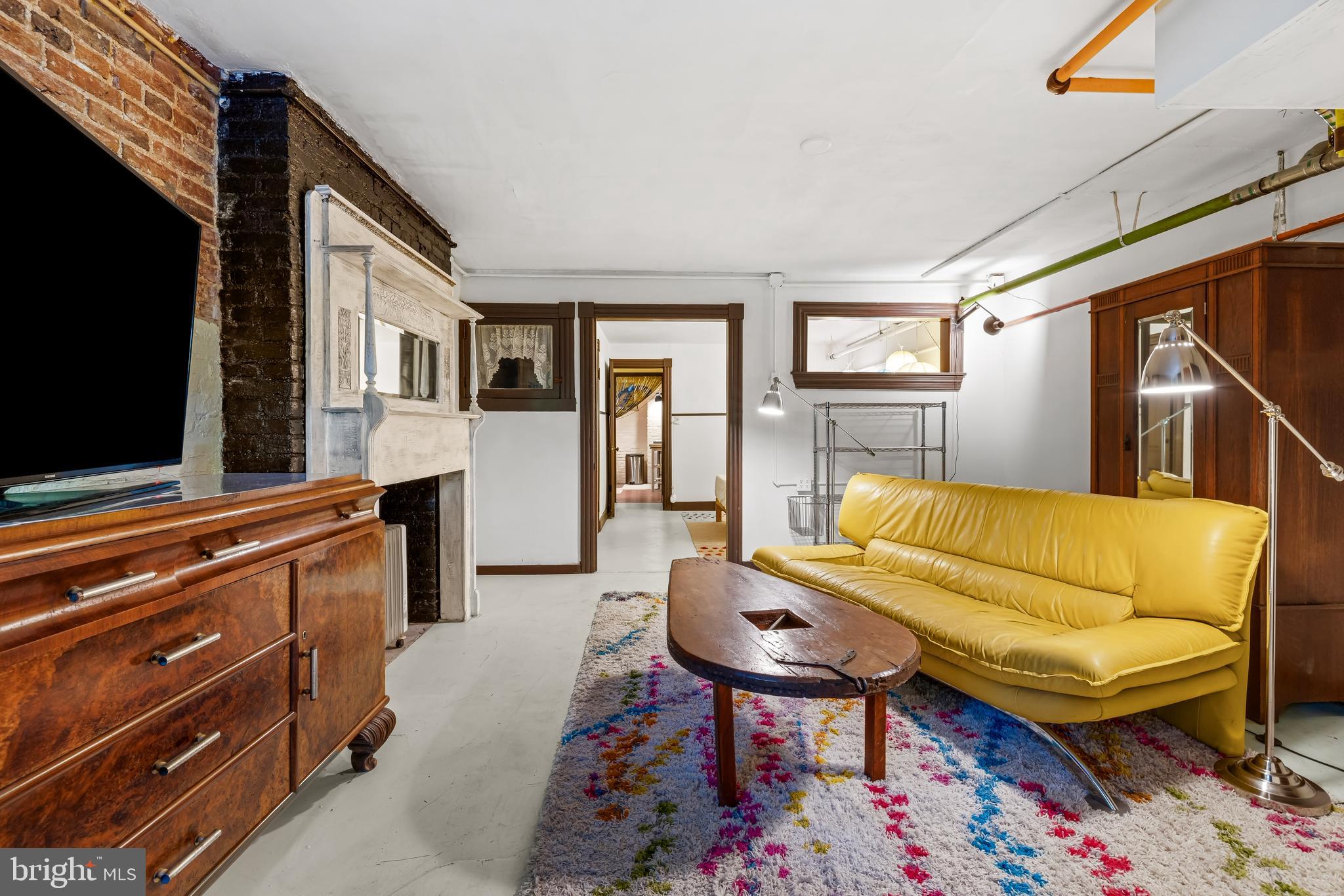 RESERVOIR HILL - Residential