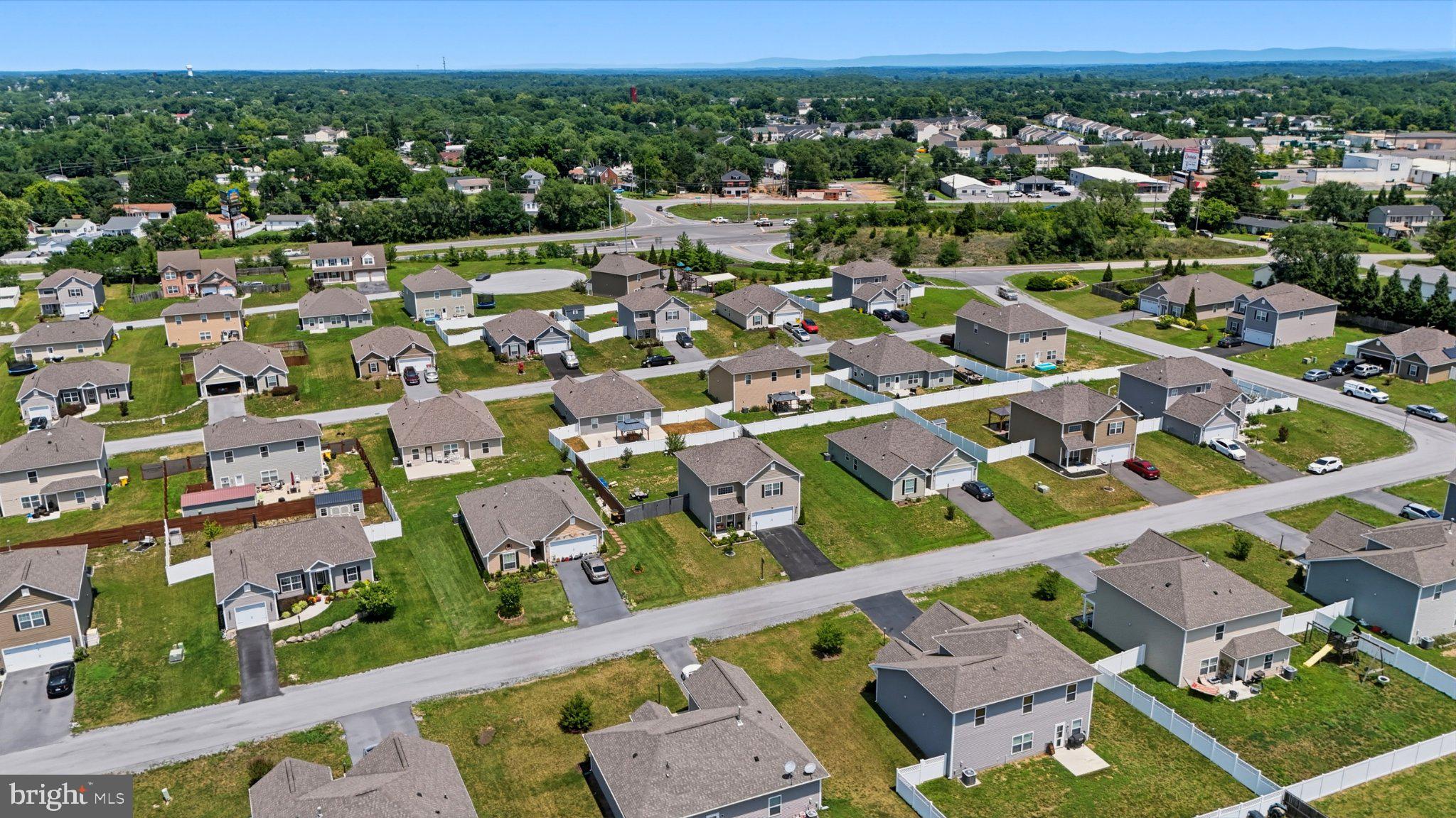 MCGINNIS POINT - Residential