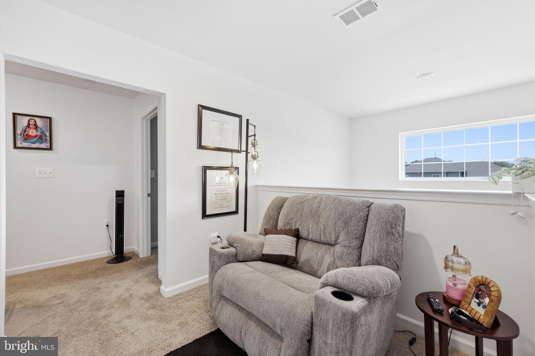 MCGINNIS POINT - Residential