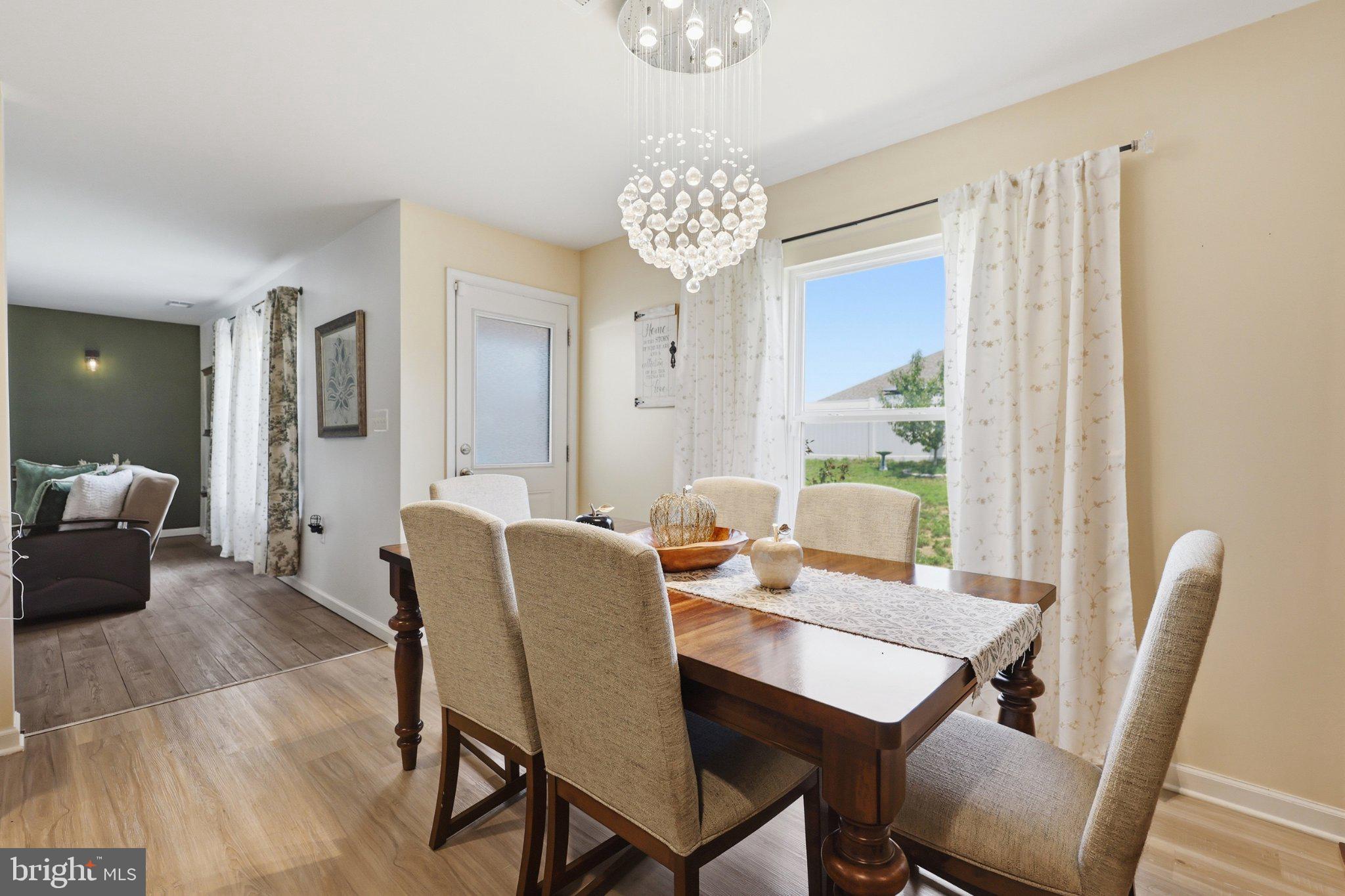 MCGINNIS POINT - Residential