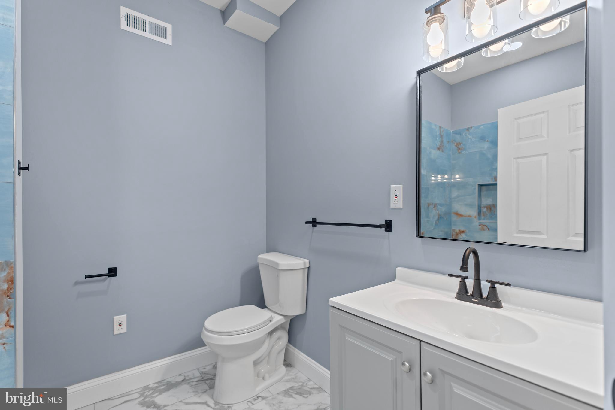 ELMWOOD PARK - Residential