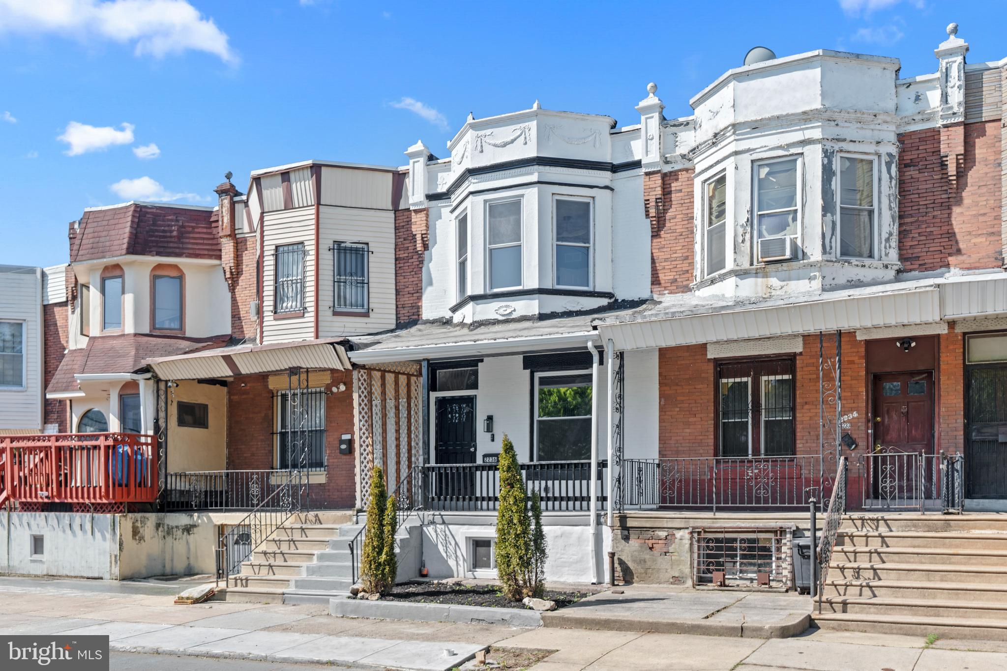 ELMWOOD PARK - Residential