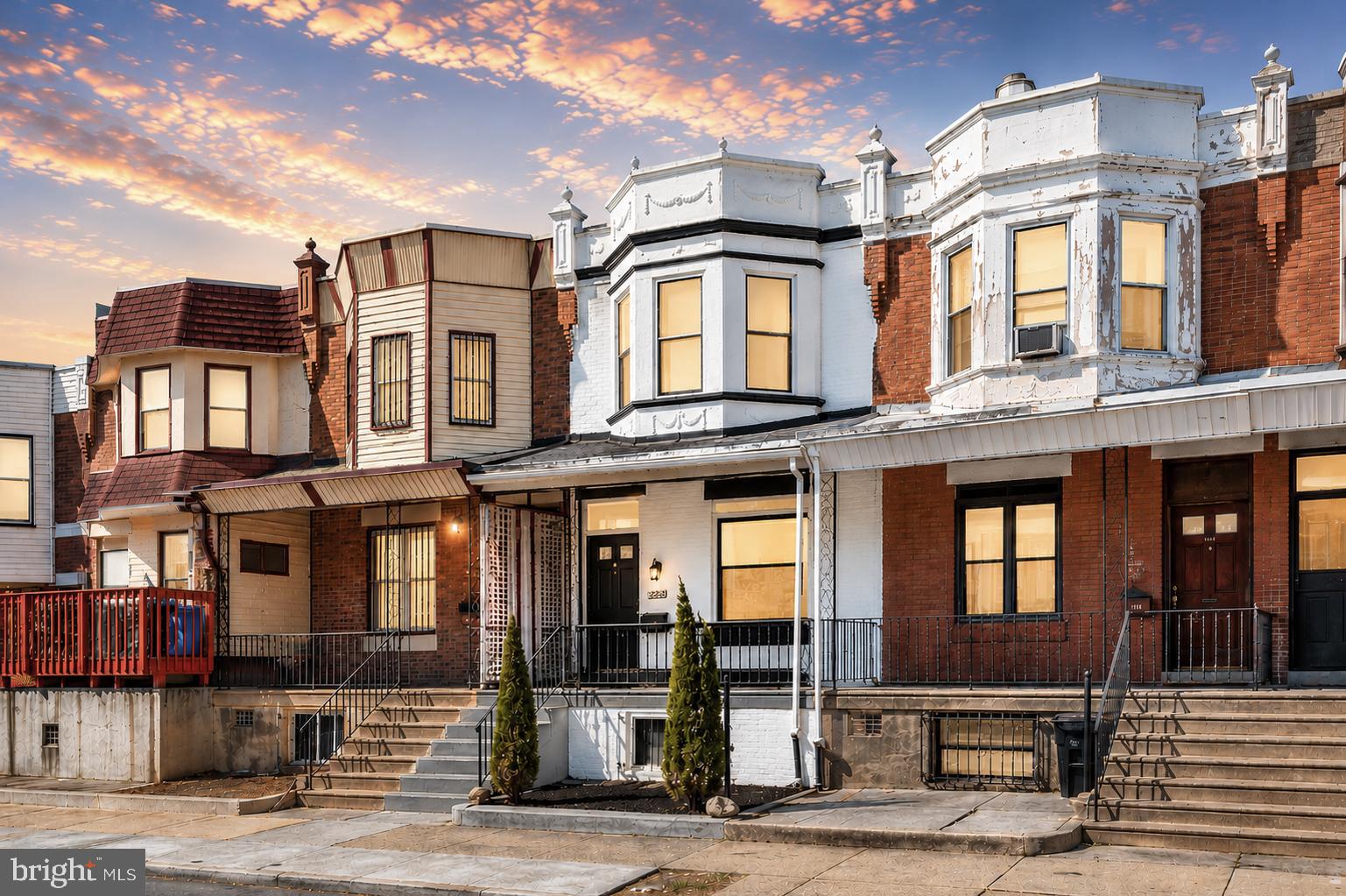 ELMWOOD PARK - Residential