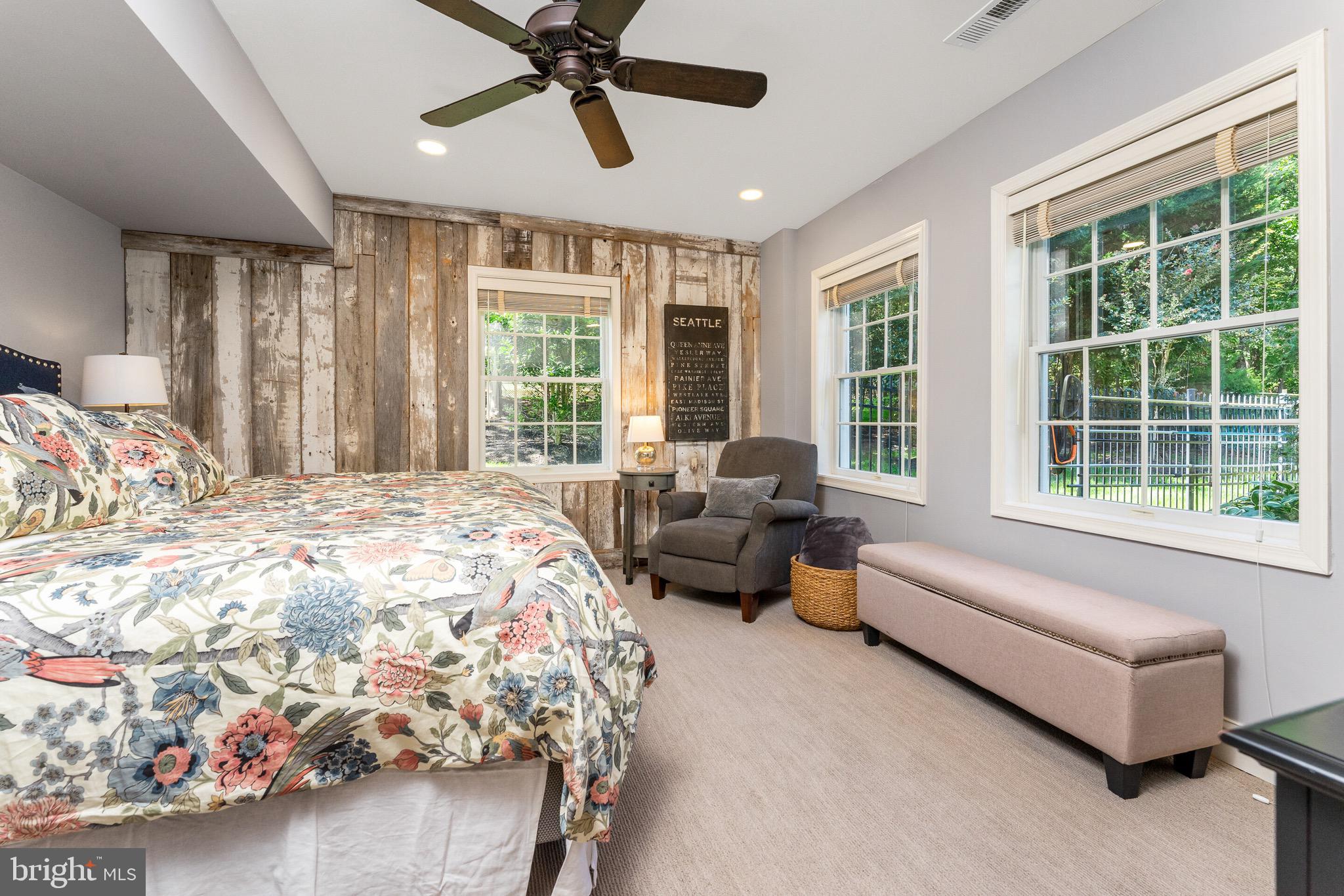 OAKTON CHASE - Residential