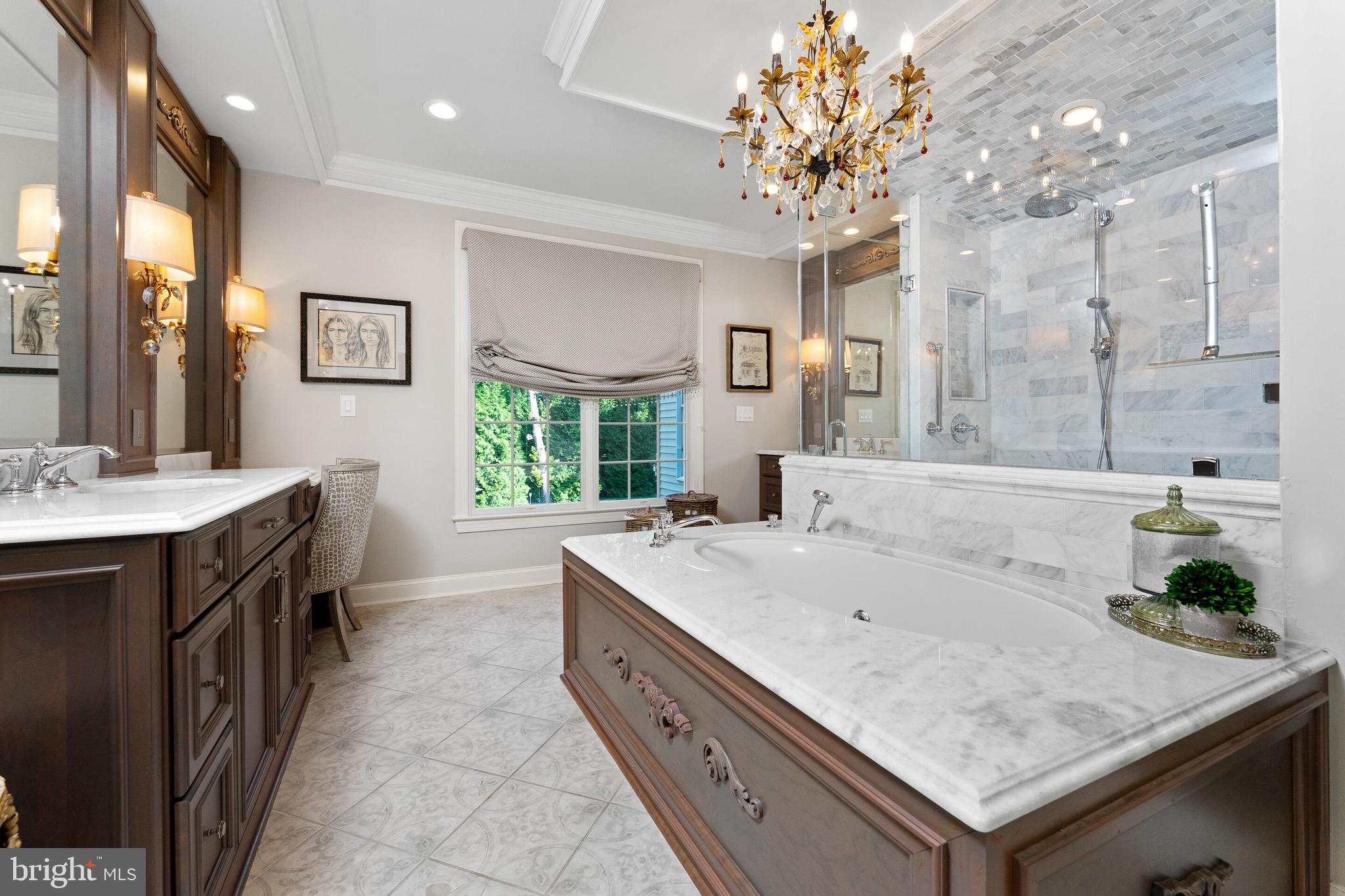 OAKTON CHASE - Residential